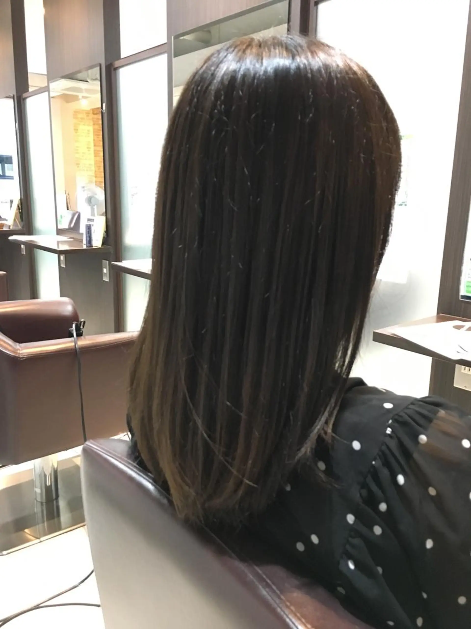 ミディアム カラー ブラウンカラー ダークブラウン CA-PETZ 大石 ゆうなのヘアスタイル