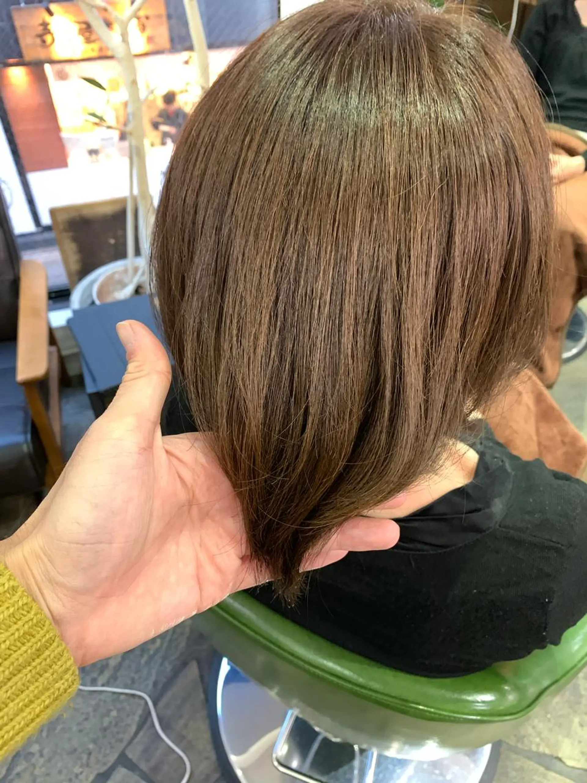 ミディアム カラー ハイライトカラー ハイライト トリートメント 戸本 泰久のヘアスタイル