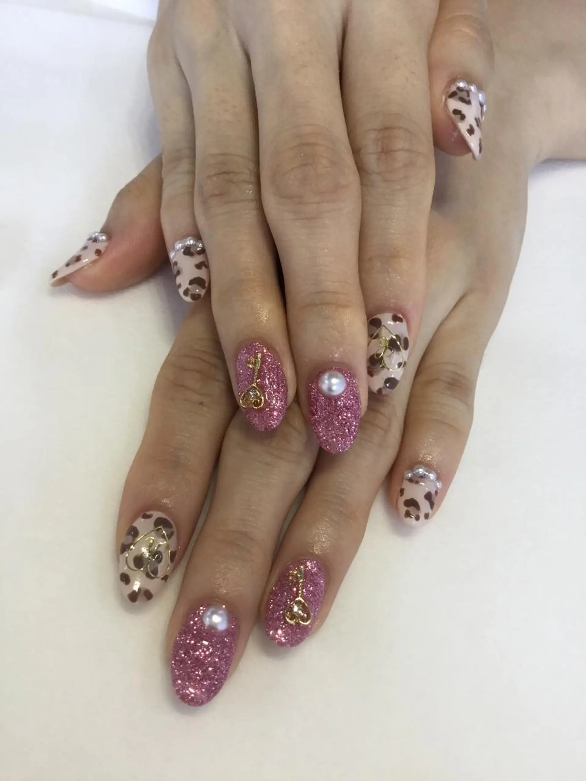 ネイル ハンドネイル 💎🐰 saki. m 🐰💎のネイルデザイン