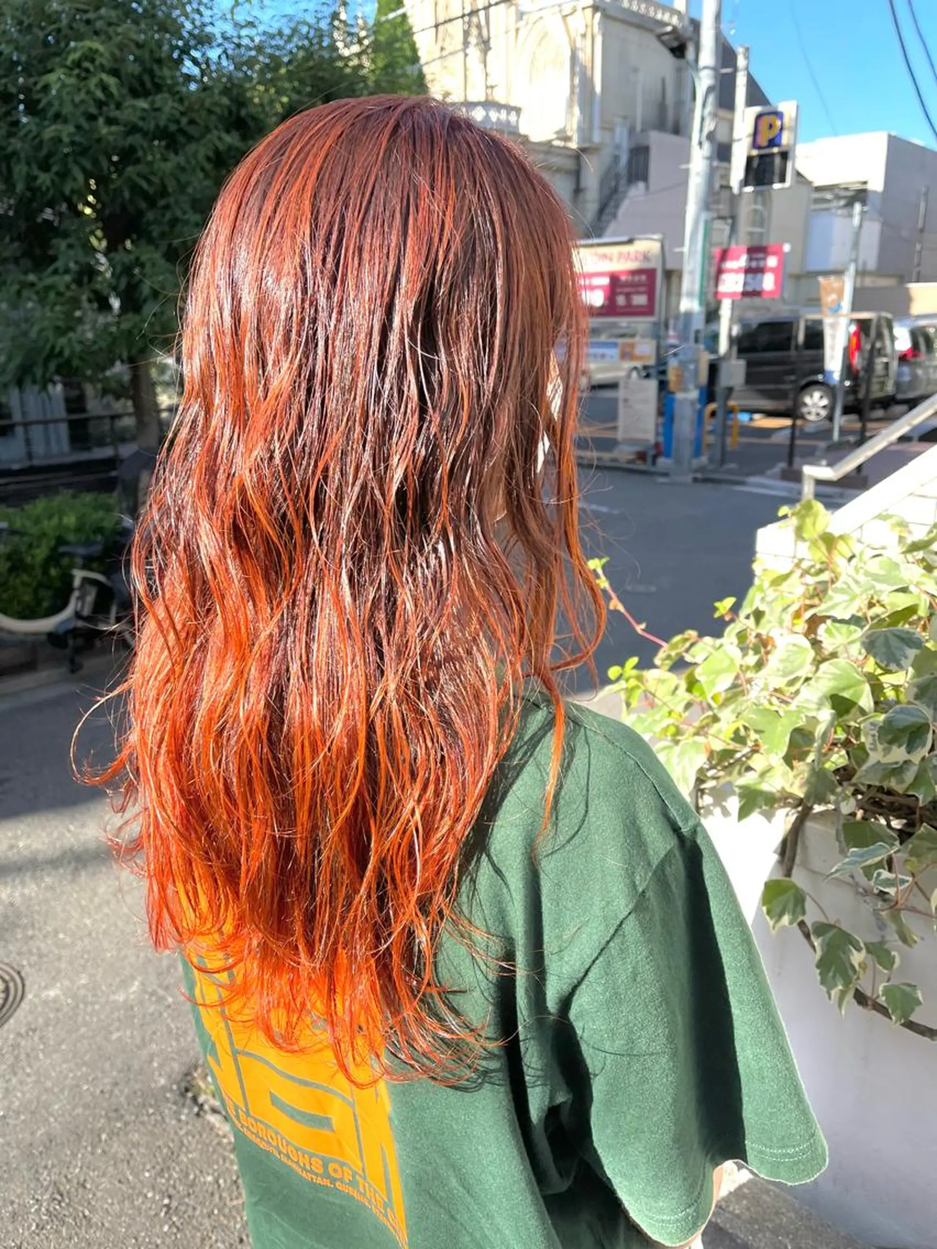 ロング カラー ブリーチ グラデーションカラー オレンジ 似合わせショート×透 明感/やじまたかしのヘアスタイル