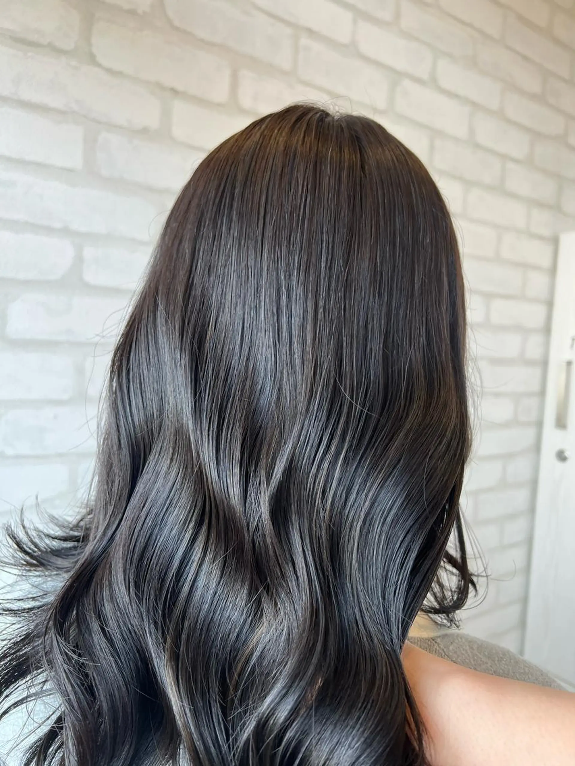 ロング カラー 石崎 真維のヘアスタイル