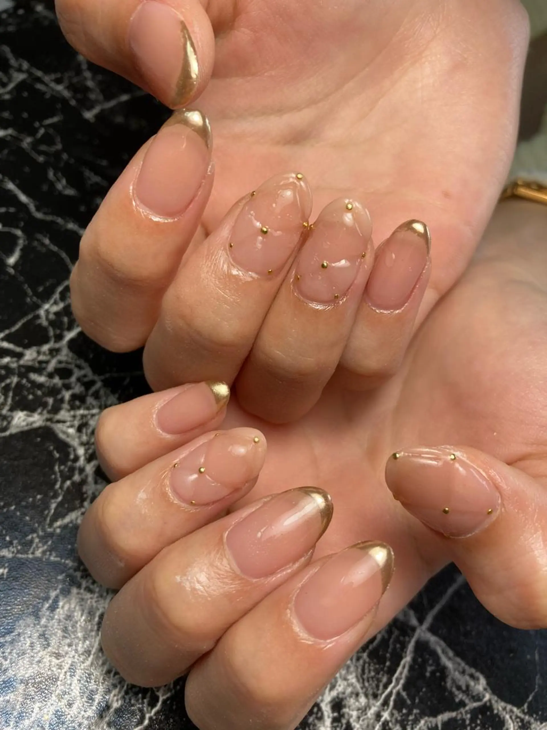 ミディアム ネイル ハンドネイル フットネイル ✴︎ Delightのネイルデザイン