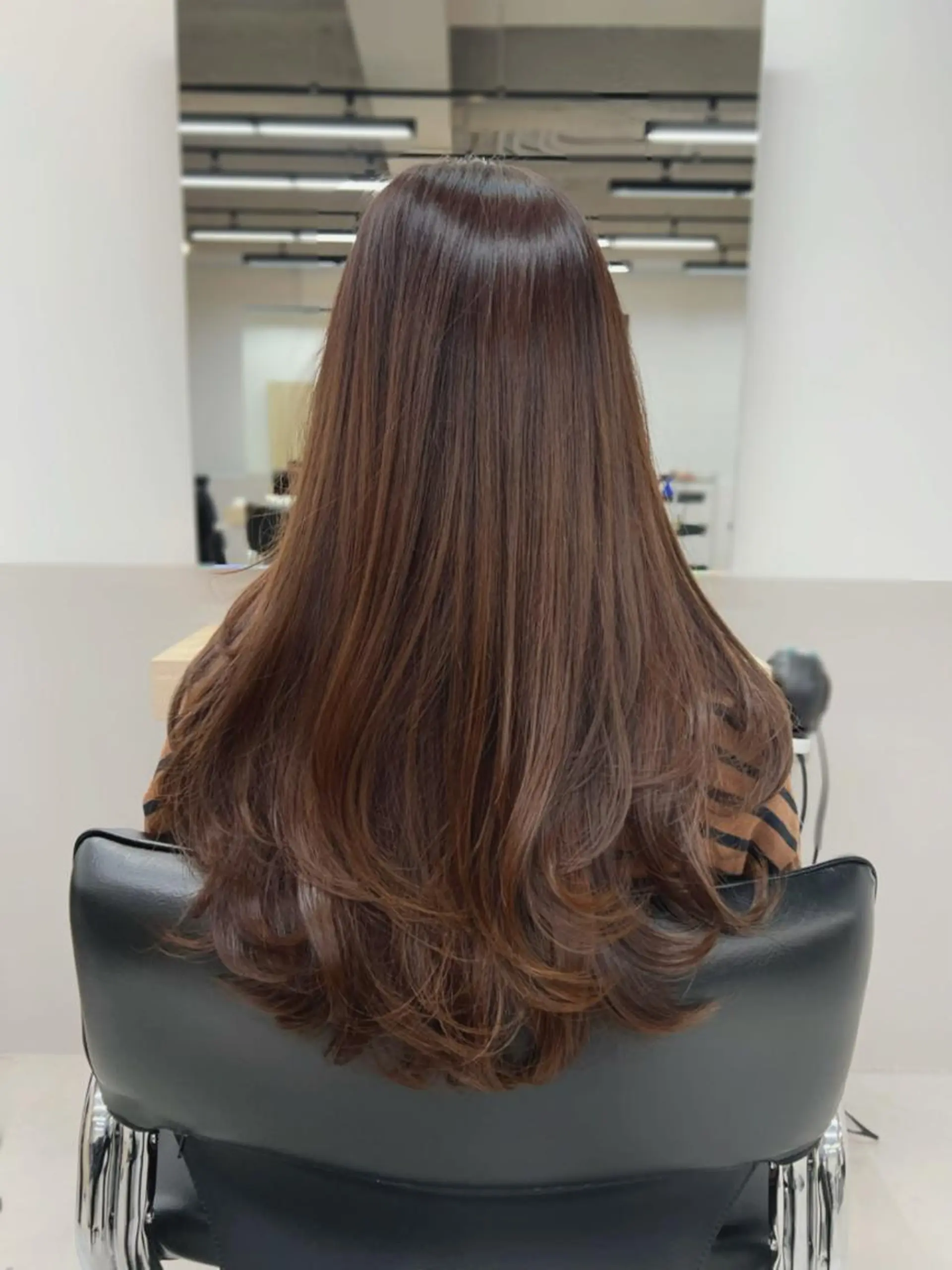 セミロング レイヤーカット 産休中🎀 しょうこLuanaのヘアスタイル