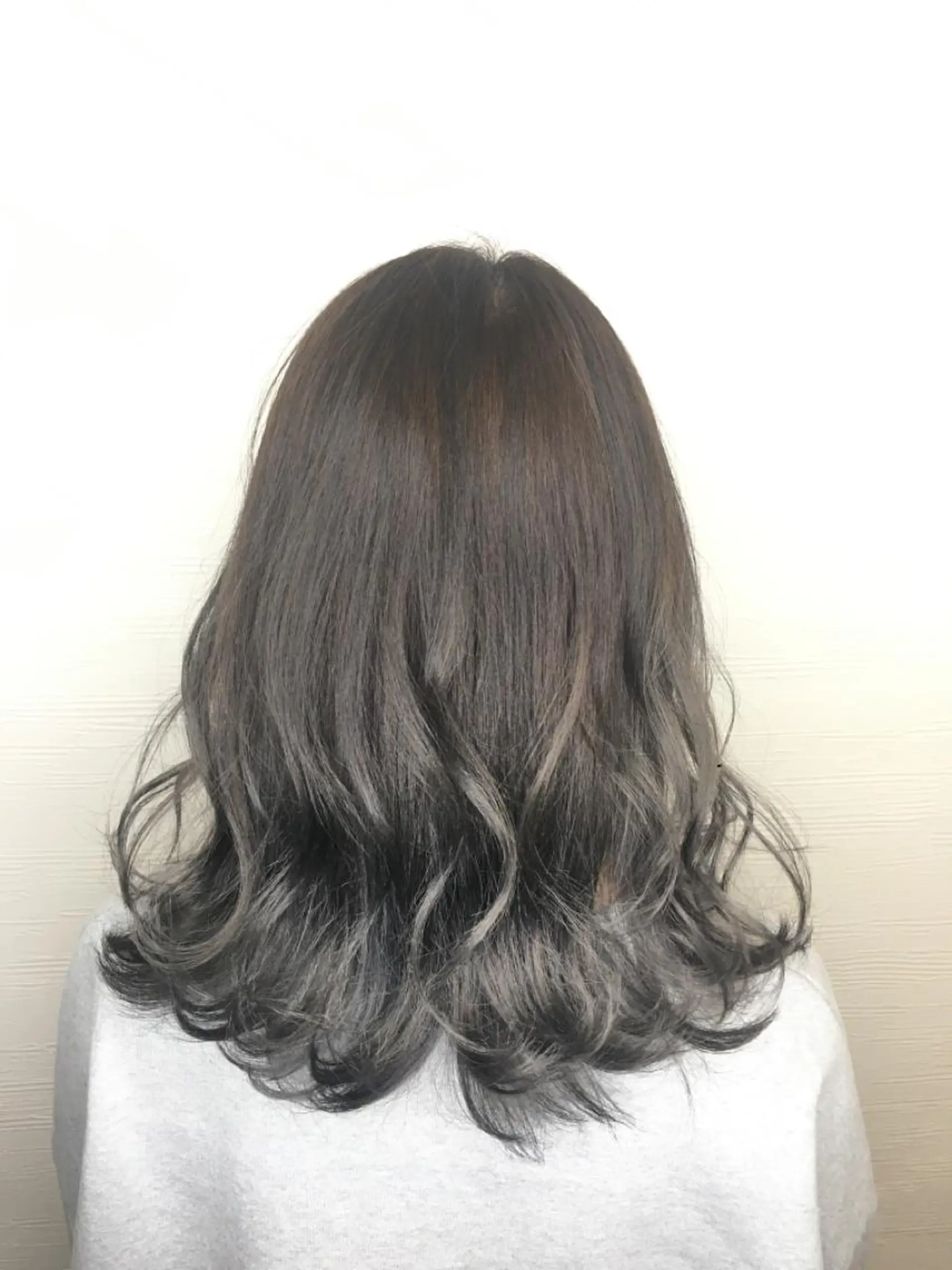 セミロング カラー ヘアアレンジ グレージュ カット ヘアカラー 🧶ブリーチカラー TERU🧶のヘアスタイル
