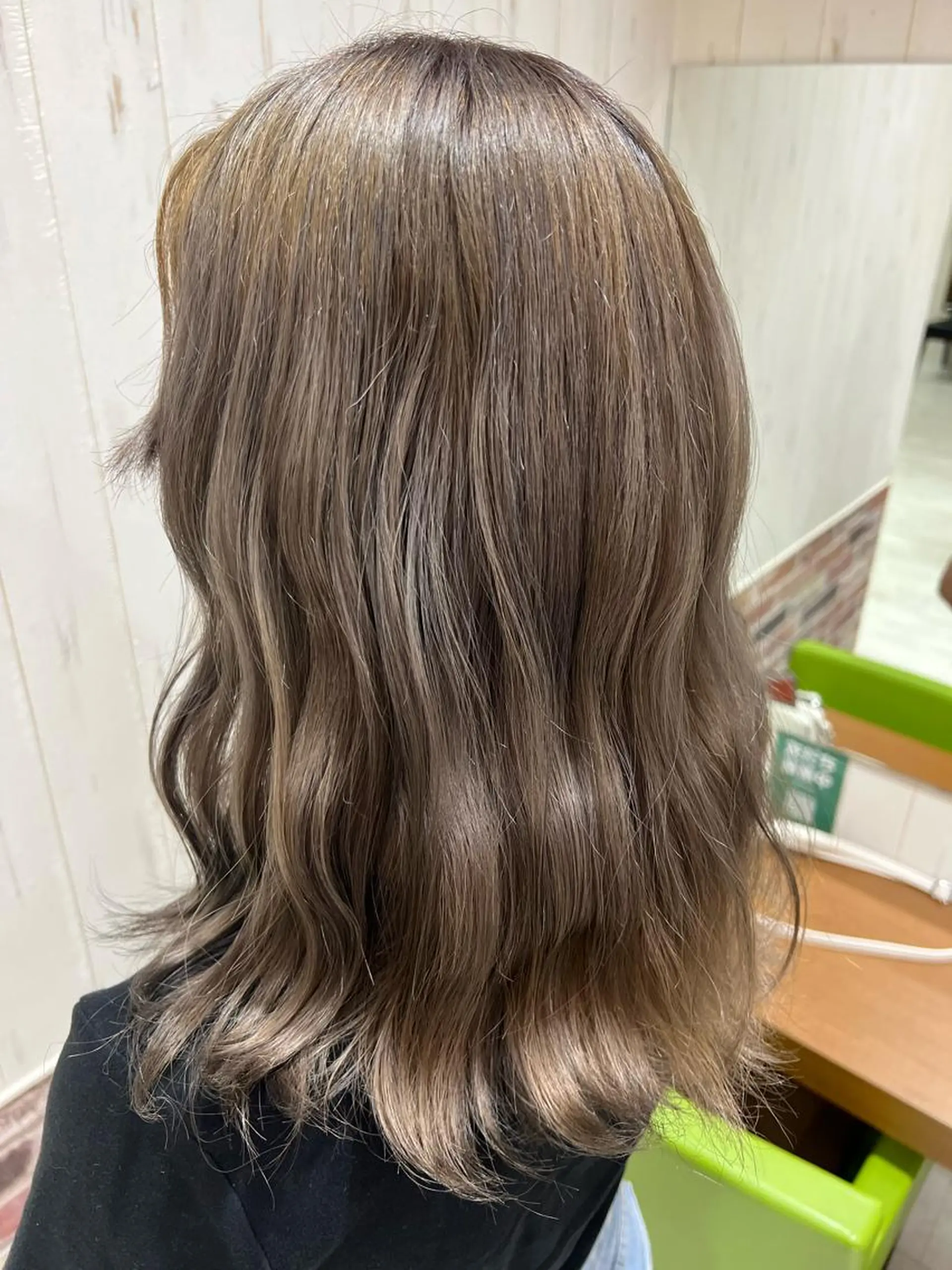 セミロング カラー ブリーチ ケアブリーチ デザインカラー ダブルカラー ハイライトカラー FANスタイリスト Ⓜ️EIのヘアスタイル