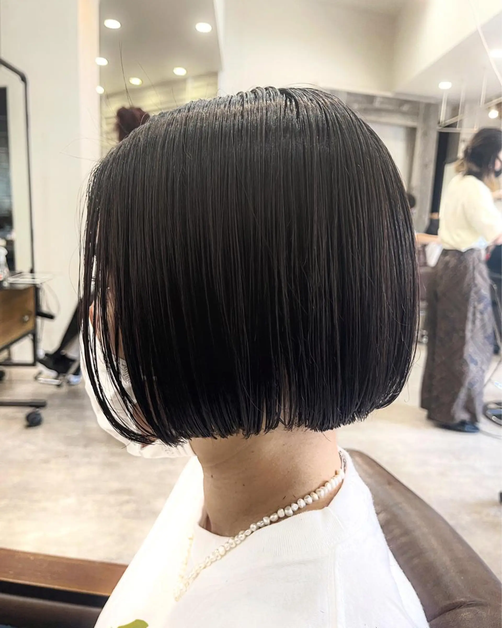ショート カラー アディクシーカラー ダークシルバー シルバー ボブ ショートヘア OAK溝の口 𖠋SHINYAのヘアスタイル