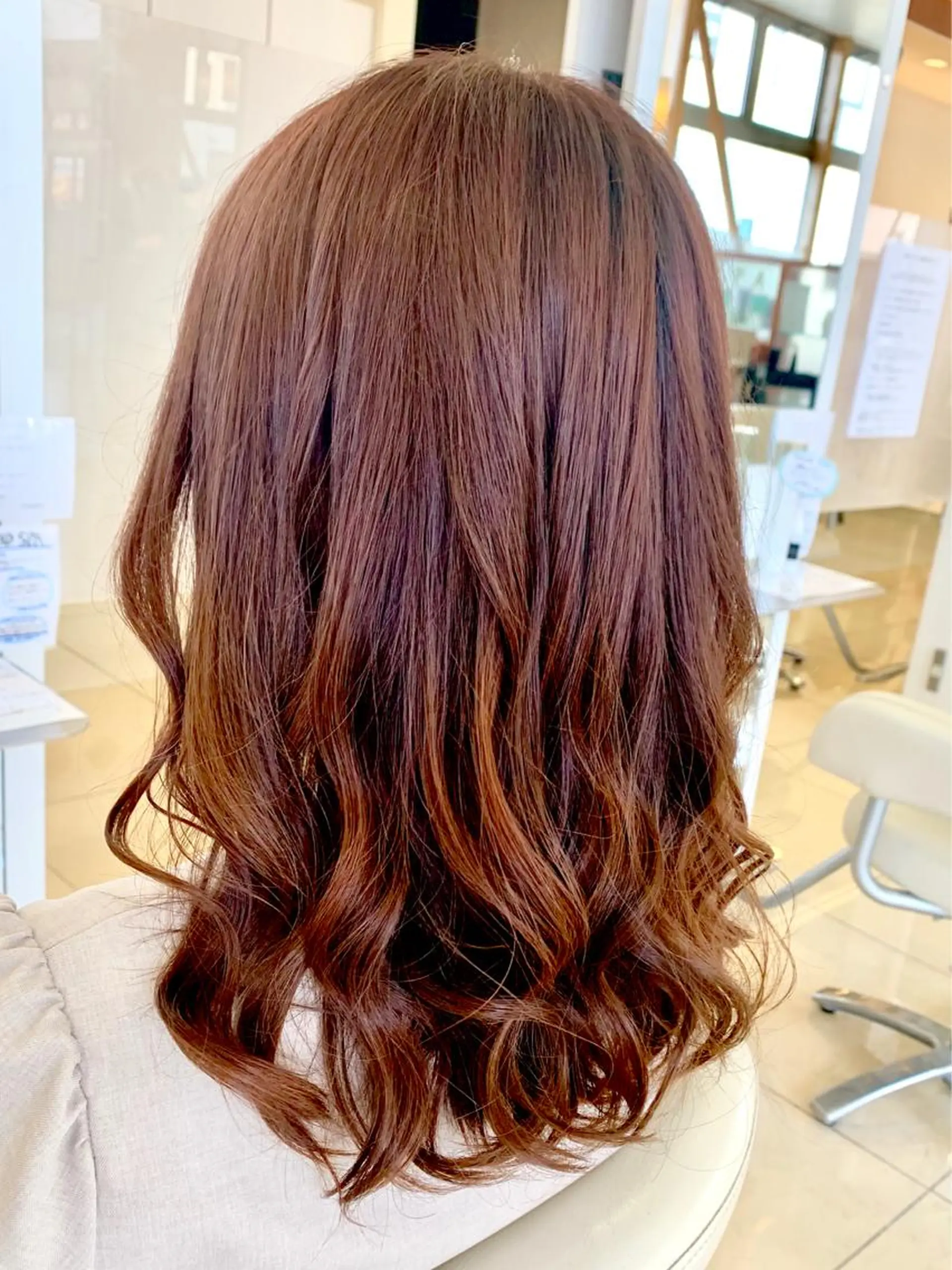 ミディアム 田中 美有のヘアスタイル