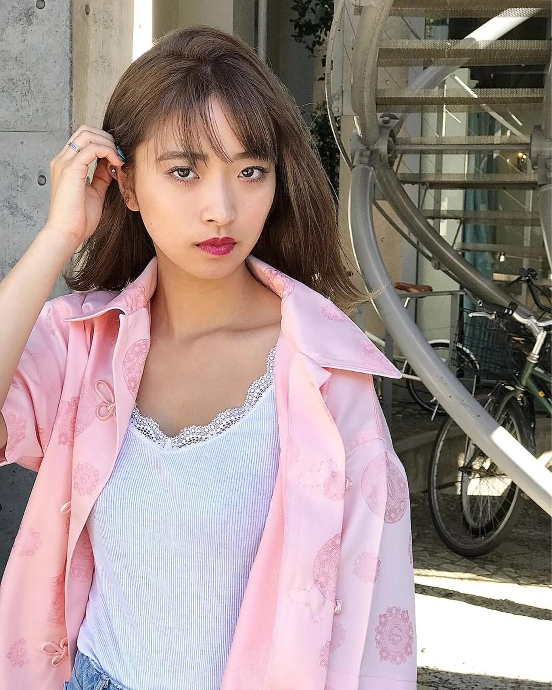 ミディアム カラー 及川 光のヘアスタイル