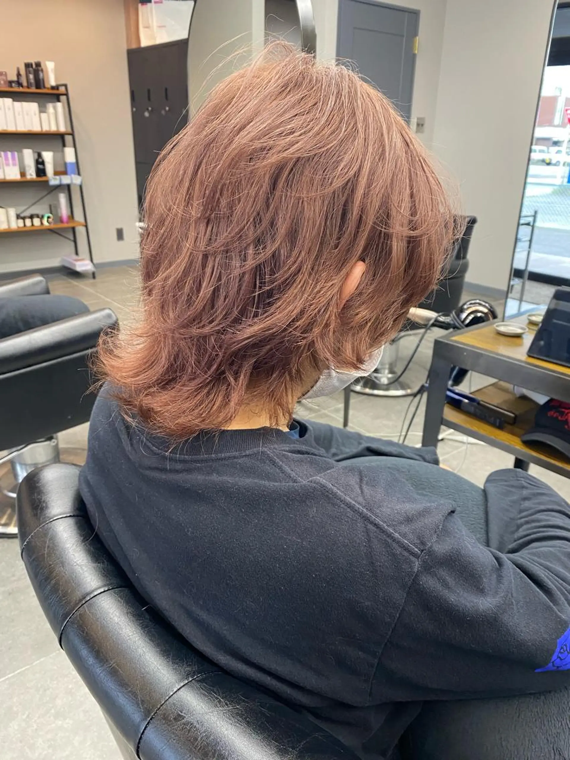 ミディアム maco 艶感ハイトーン🦋のヘアスタイル