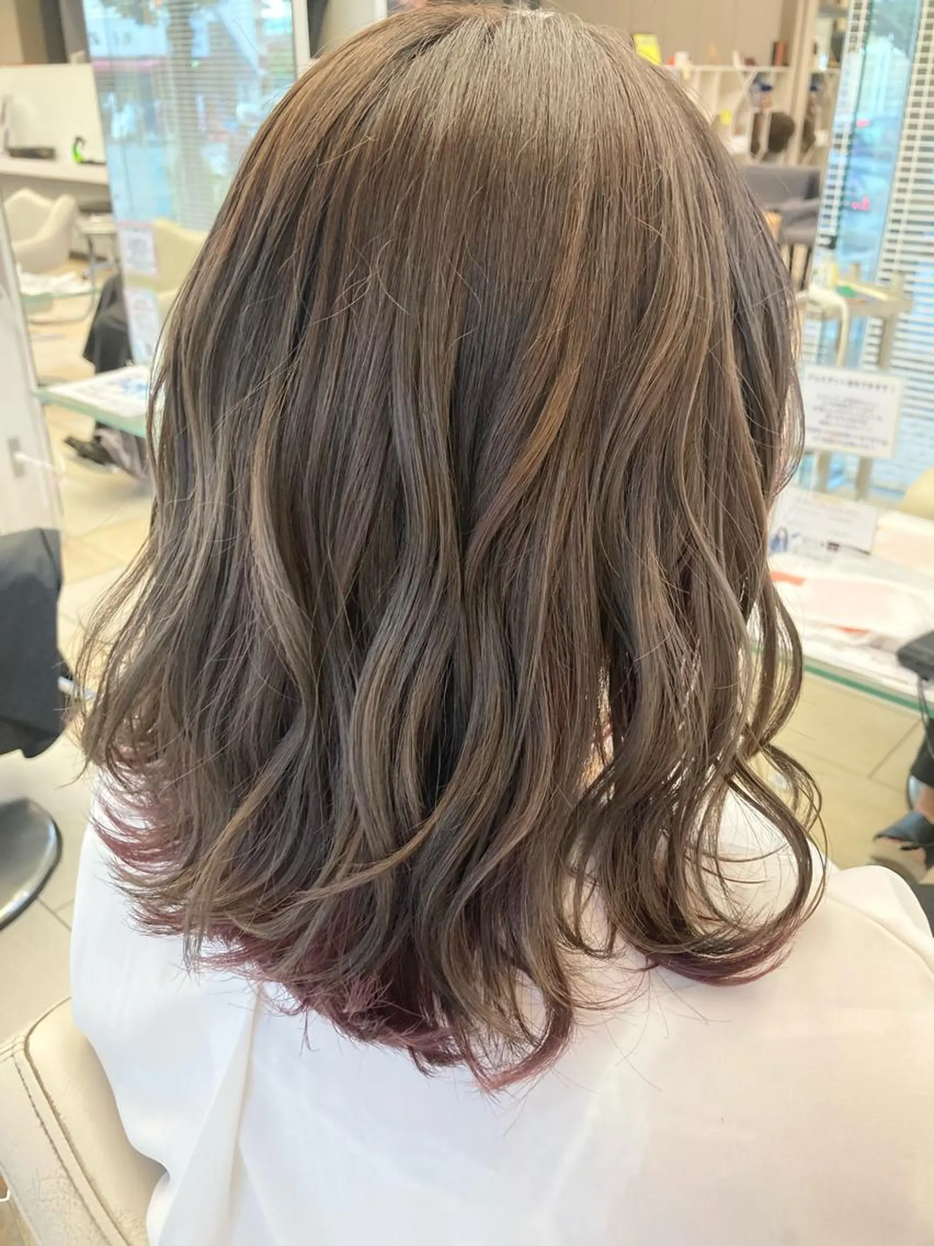 セミロング しんた ようのヘアスタイル