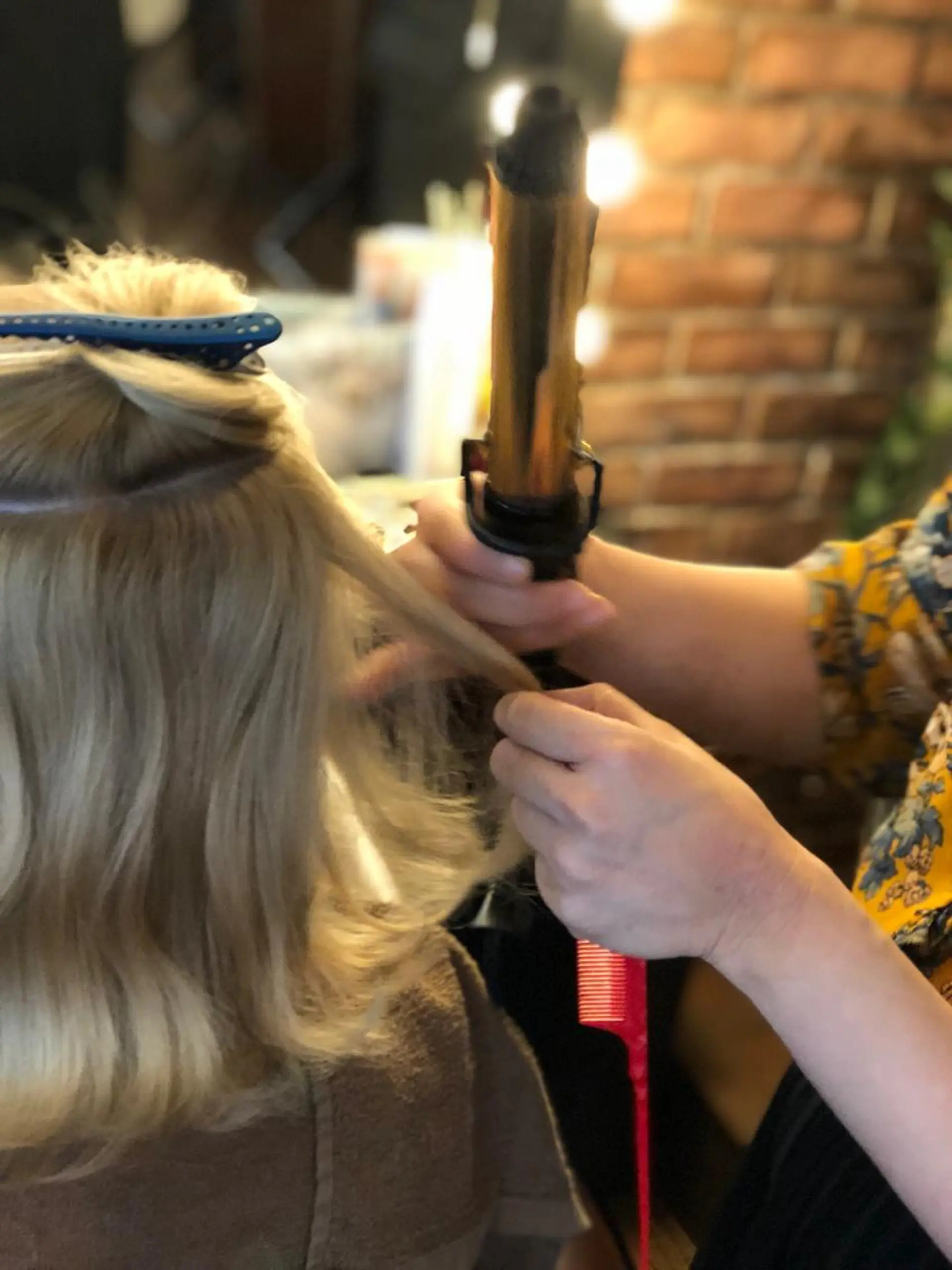 ミディアム カラー パーマ ヘアアレンジ メンズ キッズ ネイル マツエク・マツパ カット ヘアカラー トリートメント ヘッドスパ premier modelsのヘアスタイル