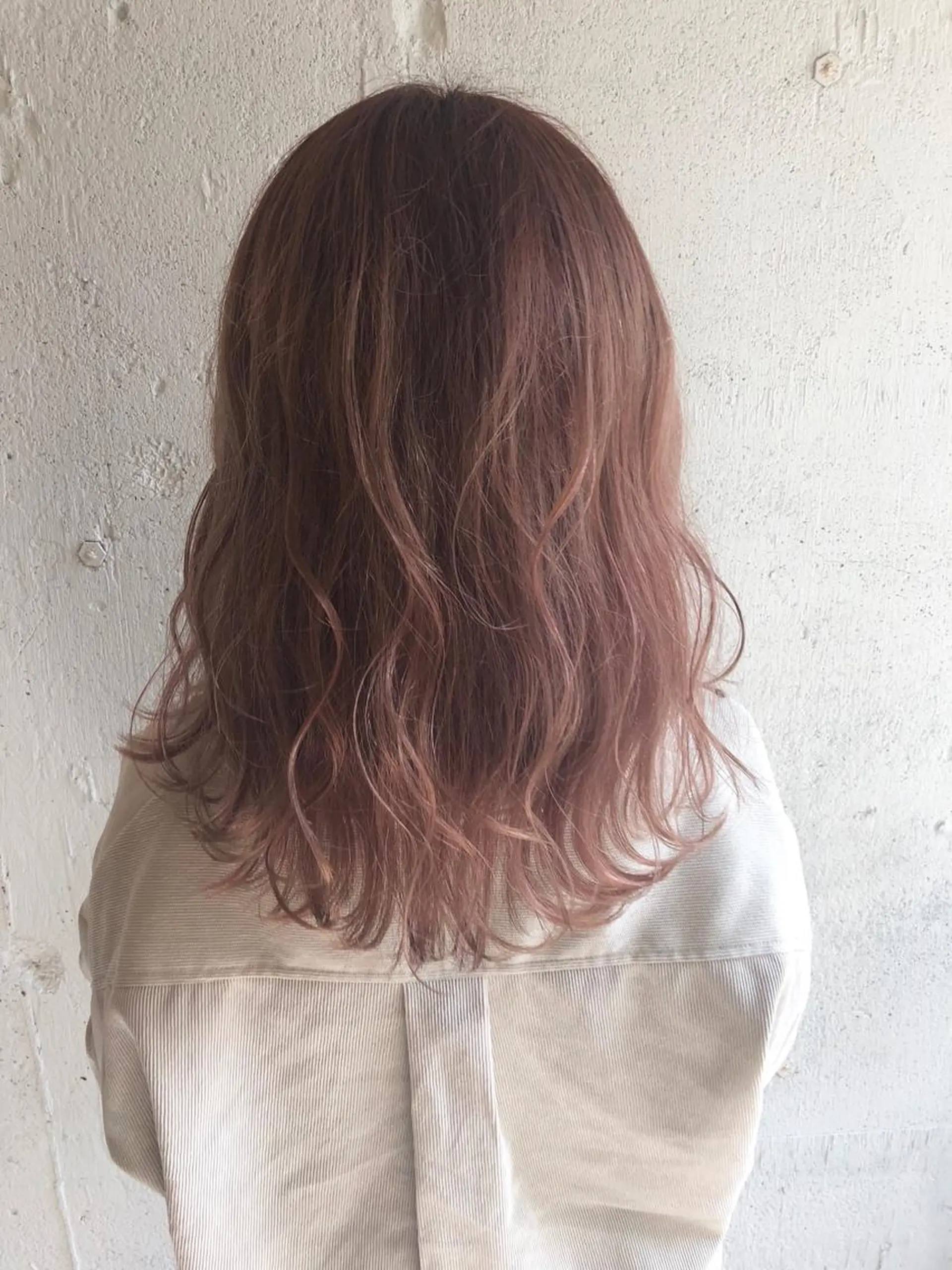 ロング ピンクラベンダー ヘアカラー フジサキ ケンのヘアスタイル