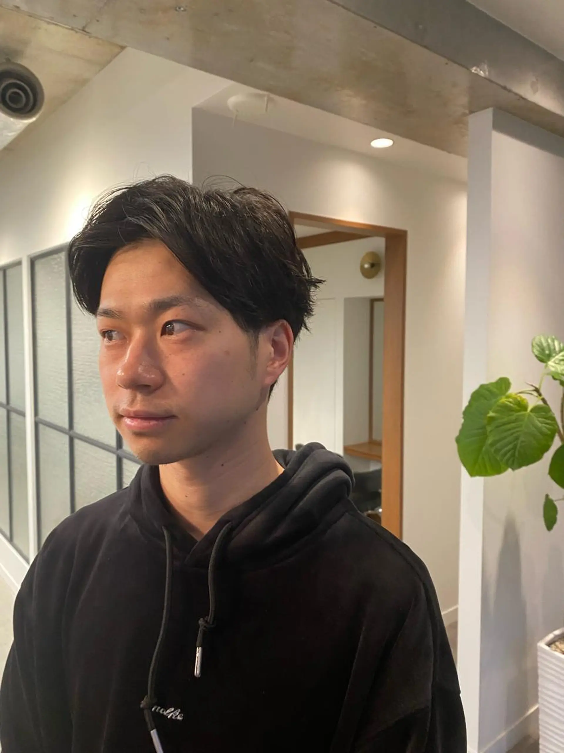 ショート メンズ 髪質改善/縮毛矯正/ 透明感カラーYUMAのヘアスタイル