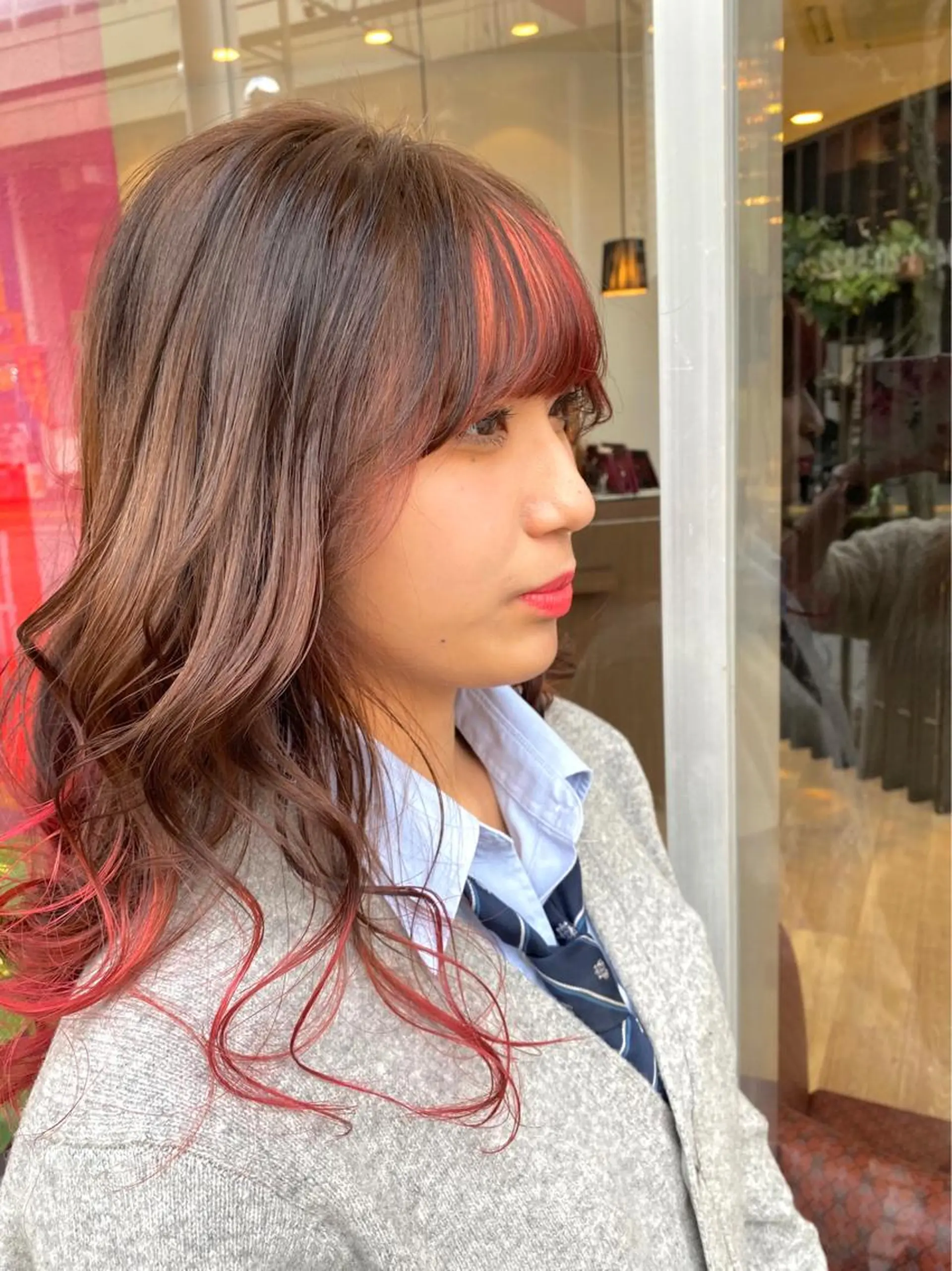ロング デザインカラー✨新倉 佑奈のヘアスタイル