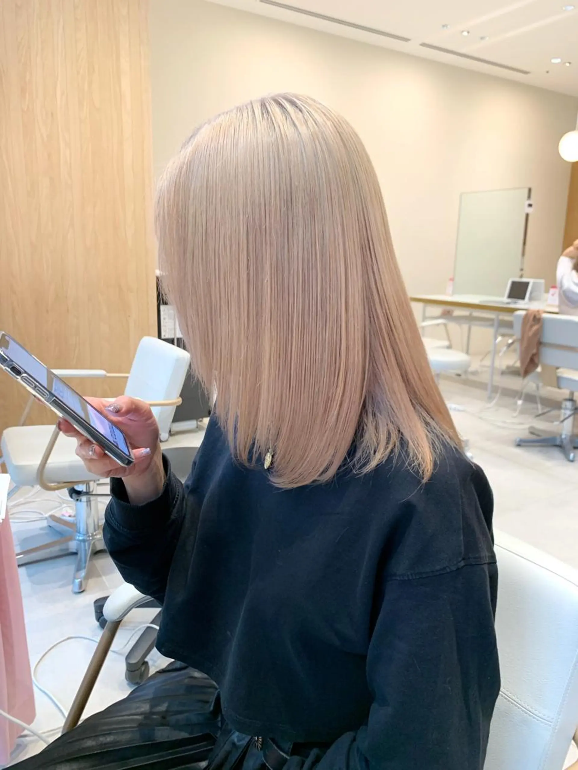 ミディアム カラー ヘアカラー トリートメント ヘアセット レイヤー専門家 ダブルカラー修のヘアスタイル