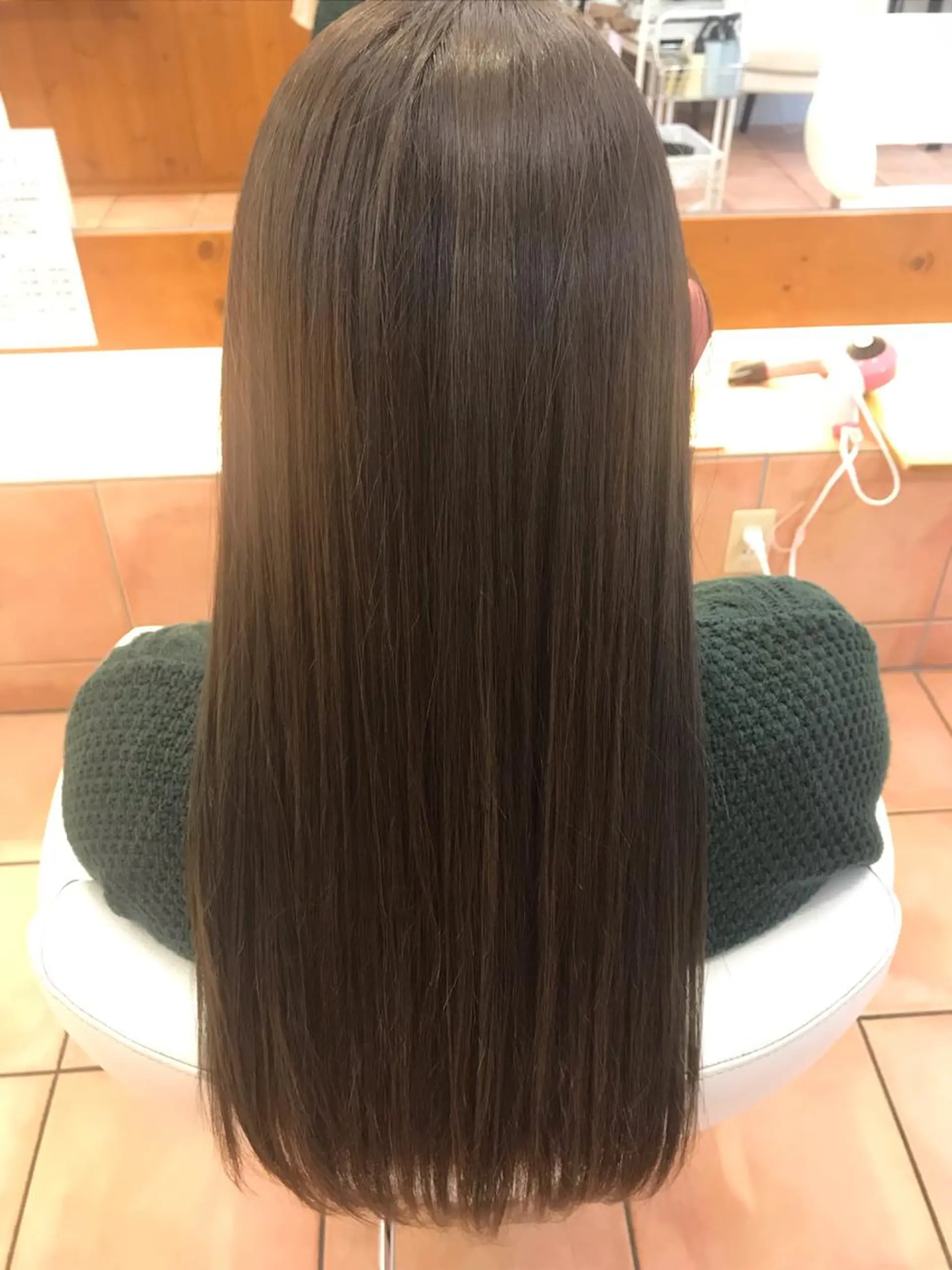 ロング カット トリートメント レイヤーカット・ 縮毛矯正 星野のヘアスタイル