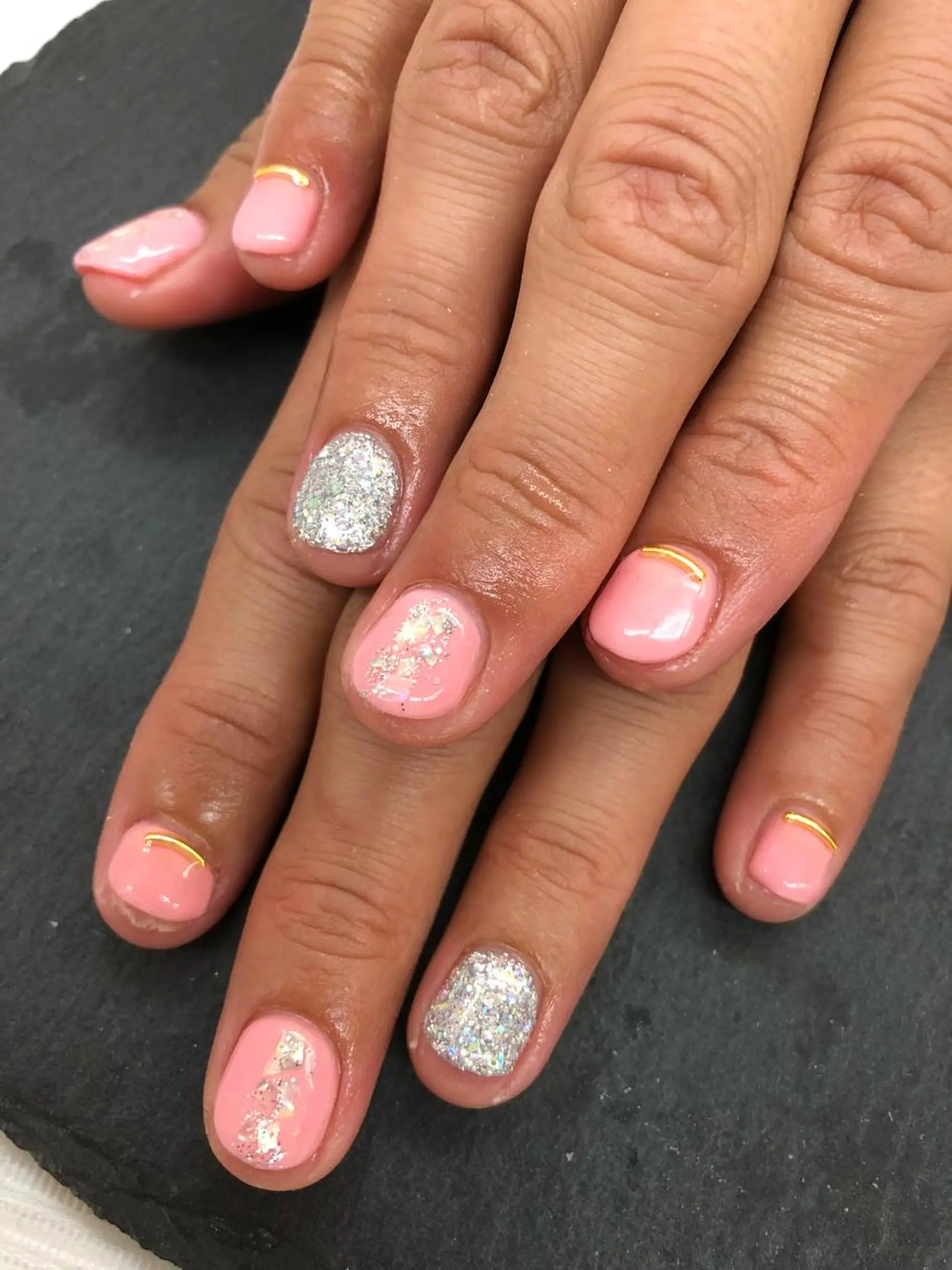 ネイル esNail&eye イーズネイル＆アイのネイルデザイン