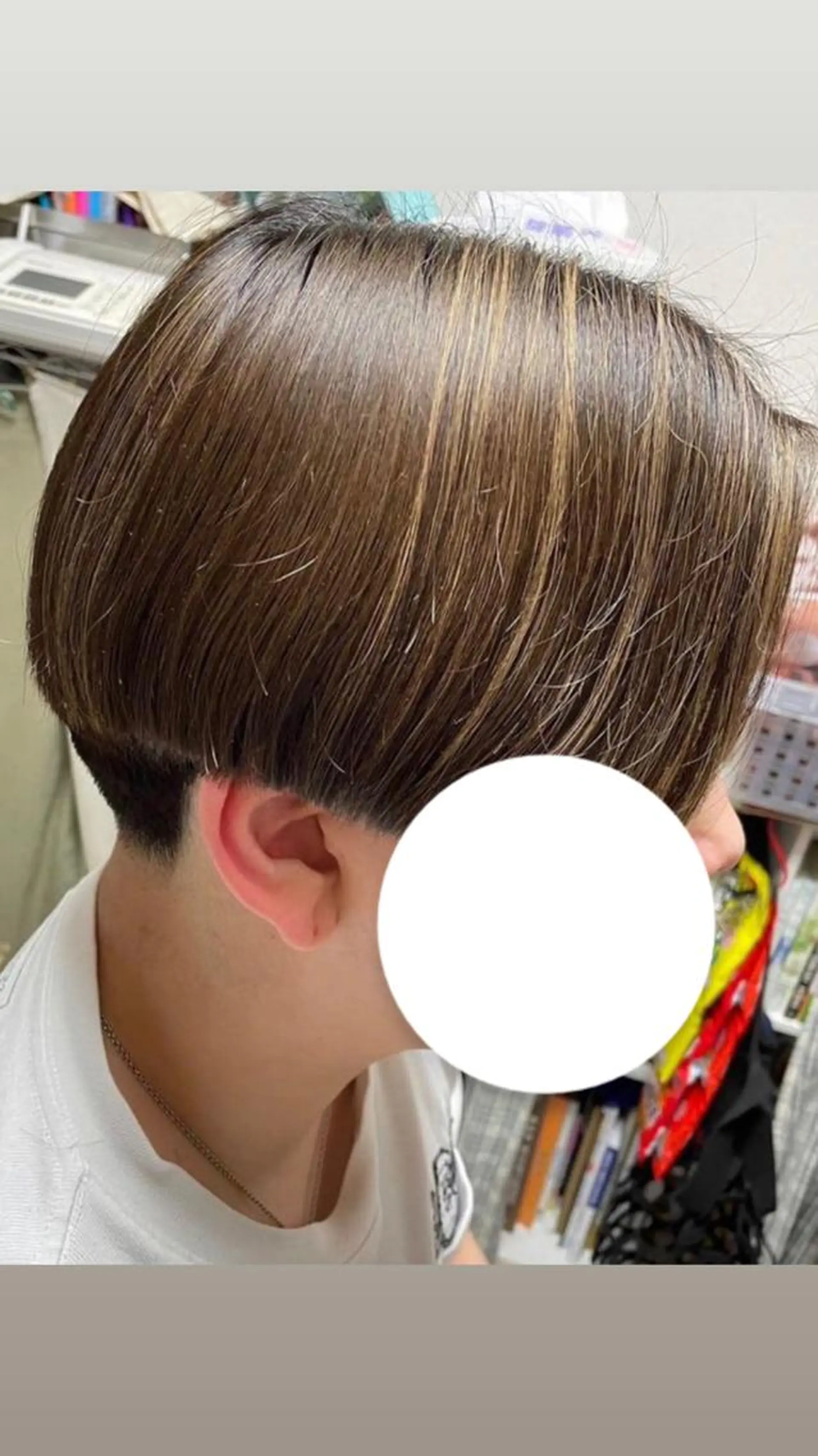 ショート カラー メンズ 艶髪/ハイトーン/ ヘアセット/モエノのヘアスタイル