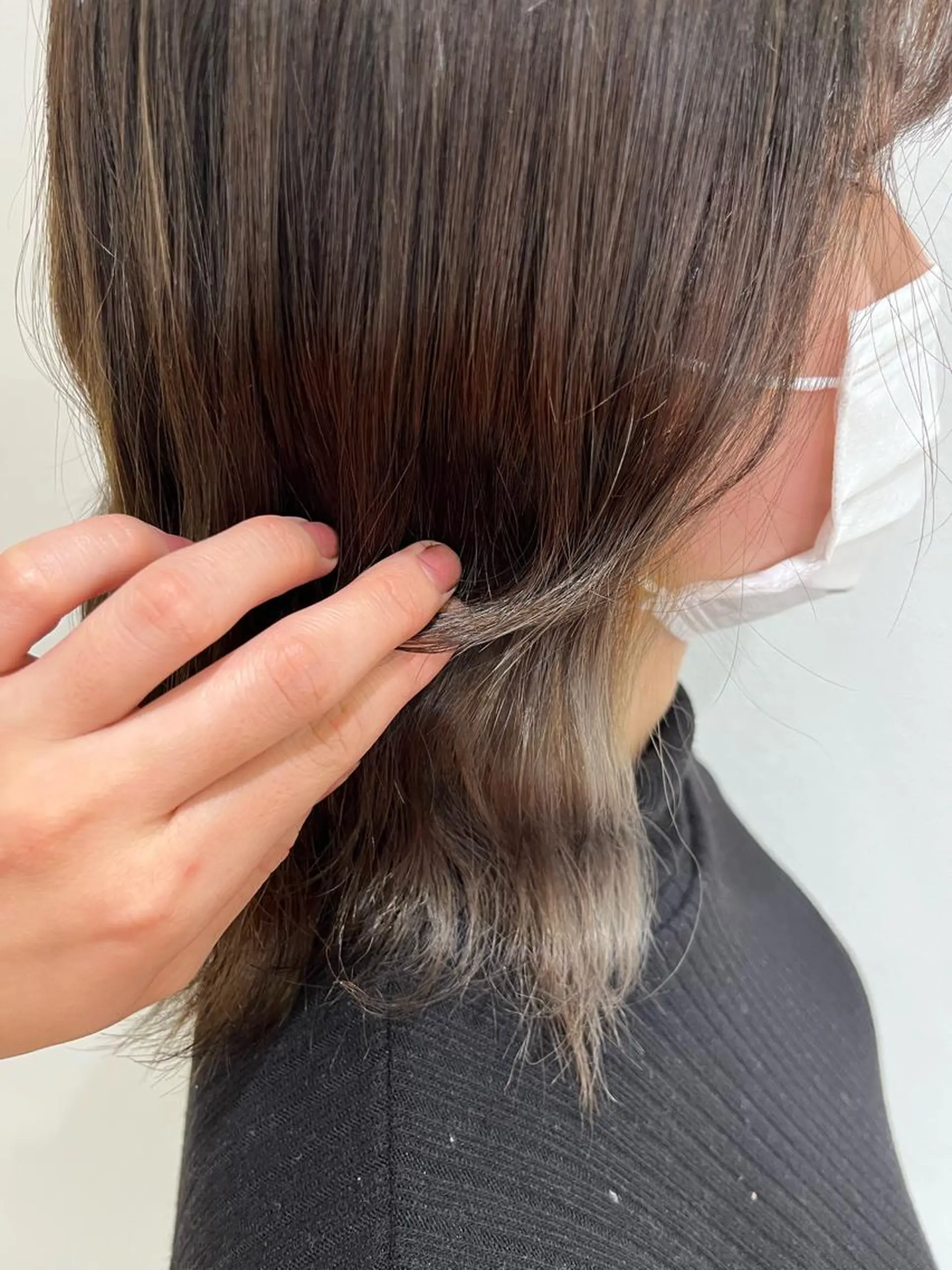 ロング カラー アッシュ ベージュカラー ブリーチ ケアブリーチ ダブルカラー 🌼あんなtrend color🌼のヘアスタイル