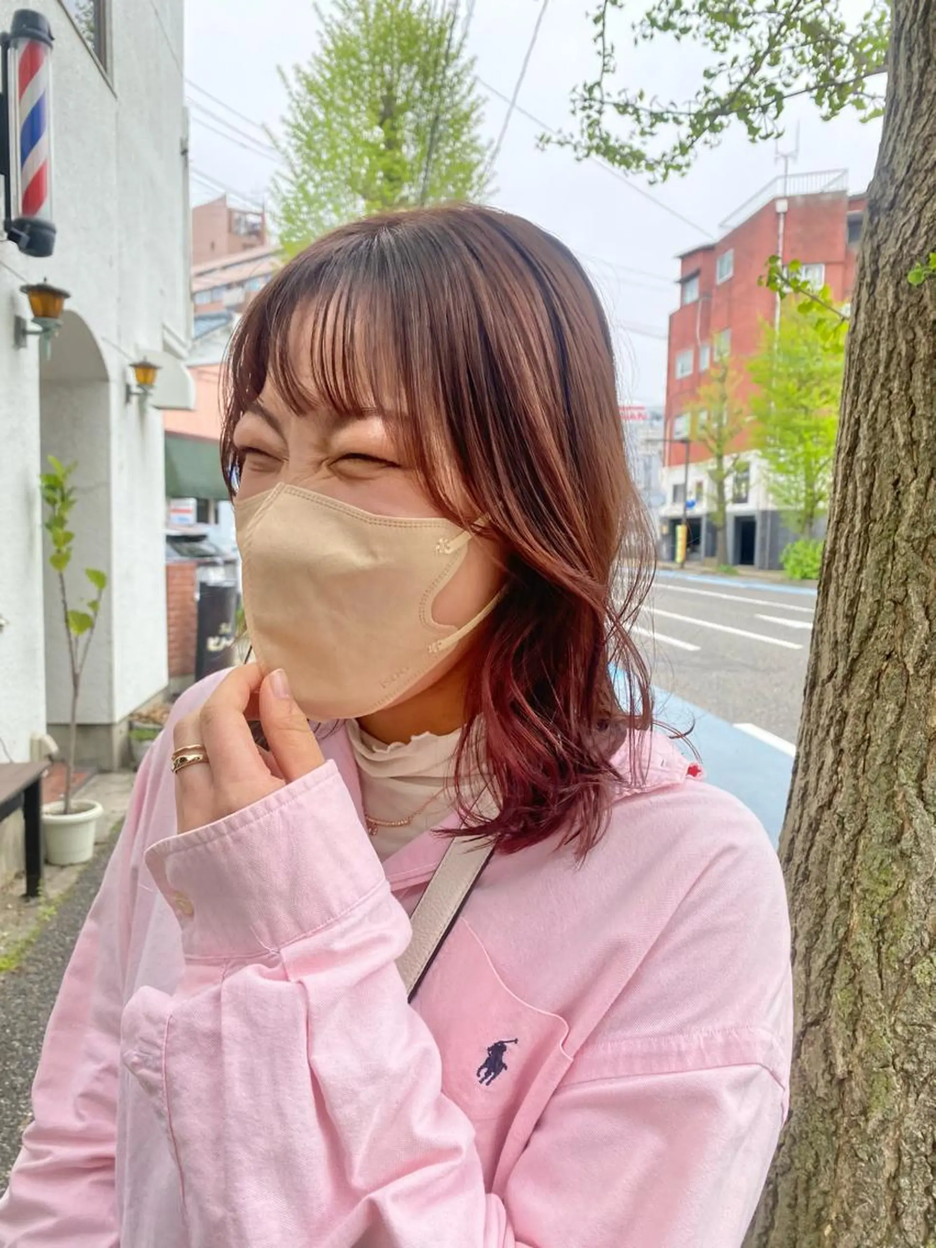 ミディアム カラー 小日向 沙織のヘアスタイル