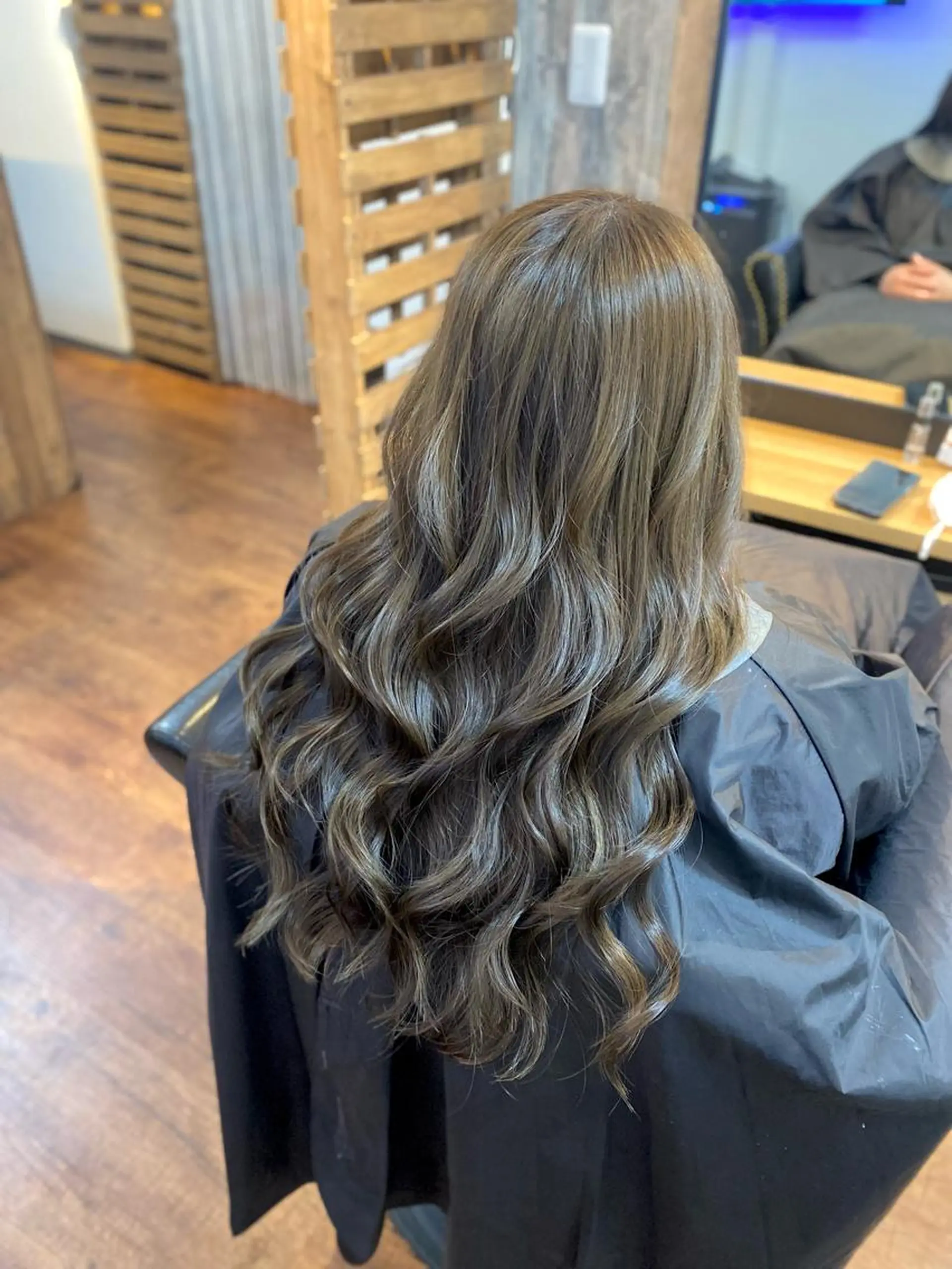 ロング カラー アッシュ 黒髪 カット ヘアカラー Luzir⭐︎ GEN⭐︎のヘアスタイル