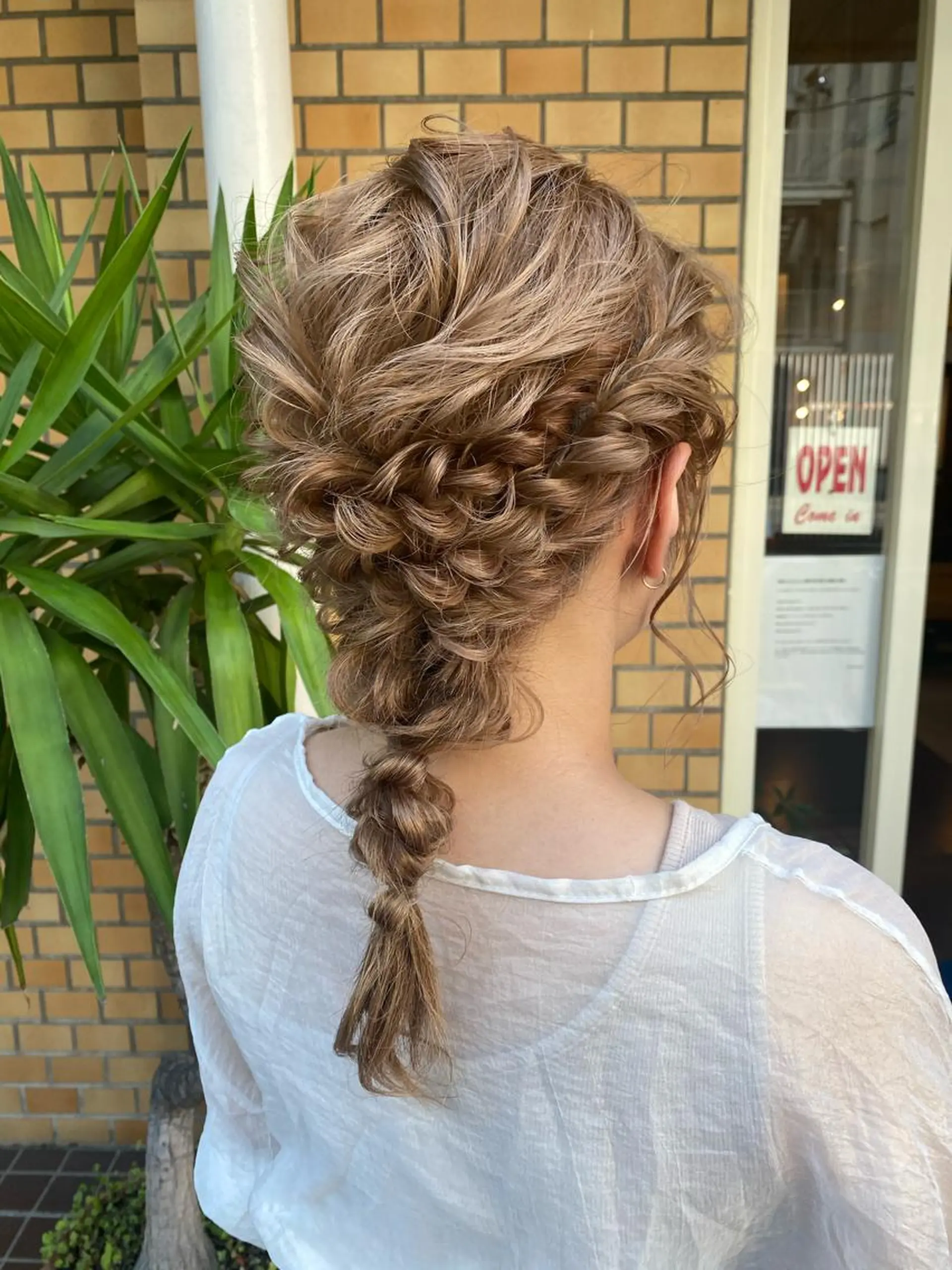 ヘアアレンジ 透明感カラー・ 髪質改善🩵イケダのヘアスタイル