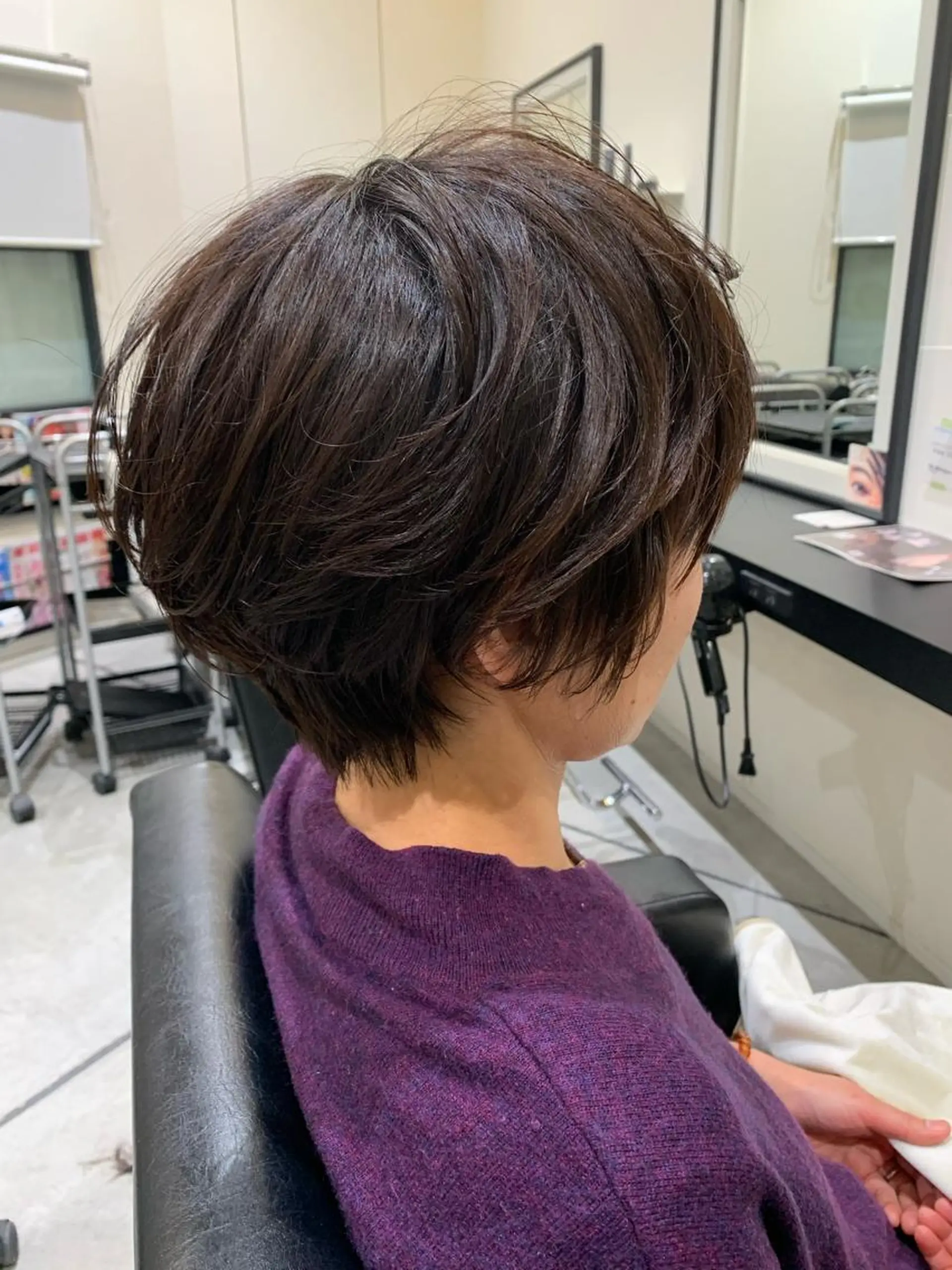 ショート ショートヘア カット 喜友名 泉樹のヘアスタイル