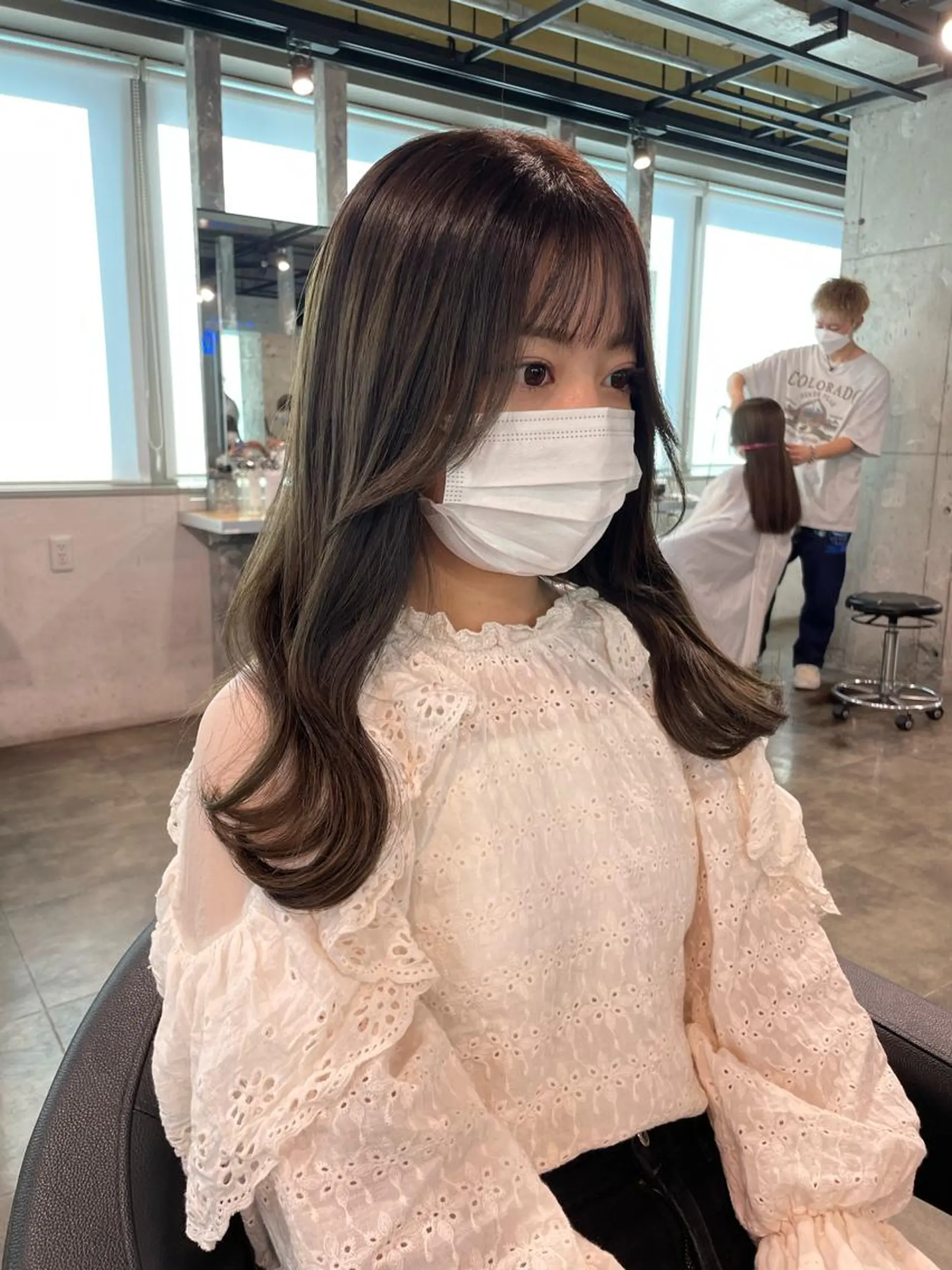 ロング カラー パーマ ヘアアレンジ メンズ キッズ ネイル マツエク・マツパ アイブロウ 透明感カラー・レイヤ ー🎀amika🎀のヘアスタイル