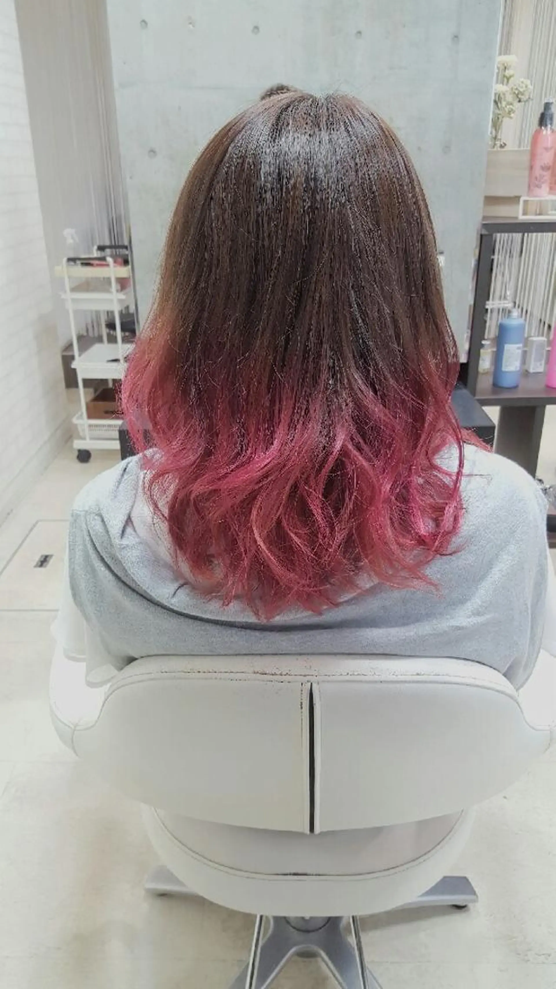 セミロング 髪質改善×レイヤー 高嶋のヘアスタイル