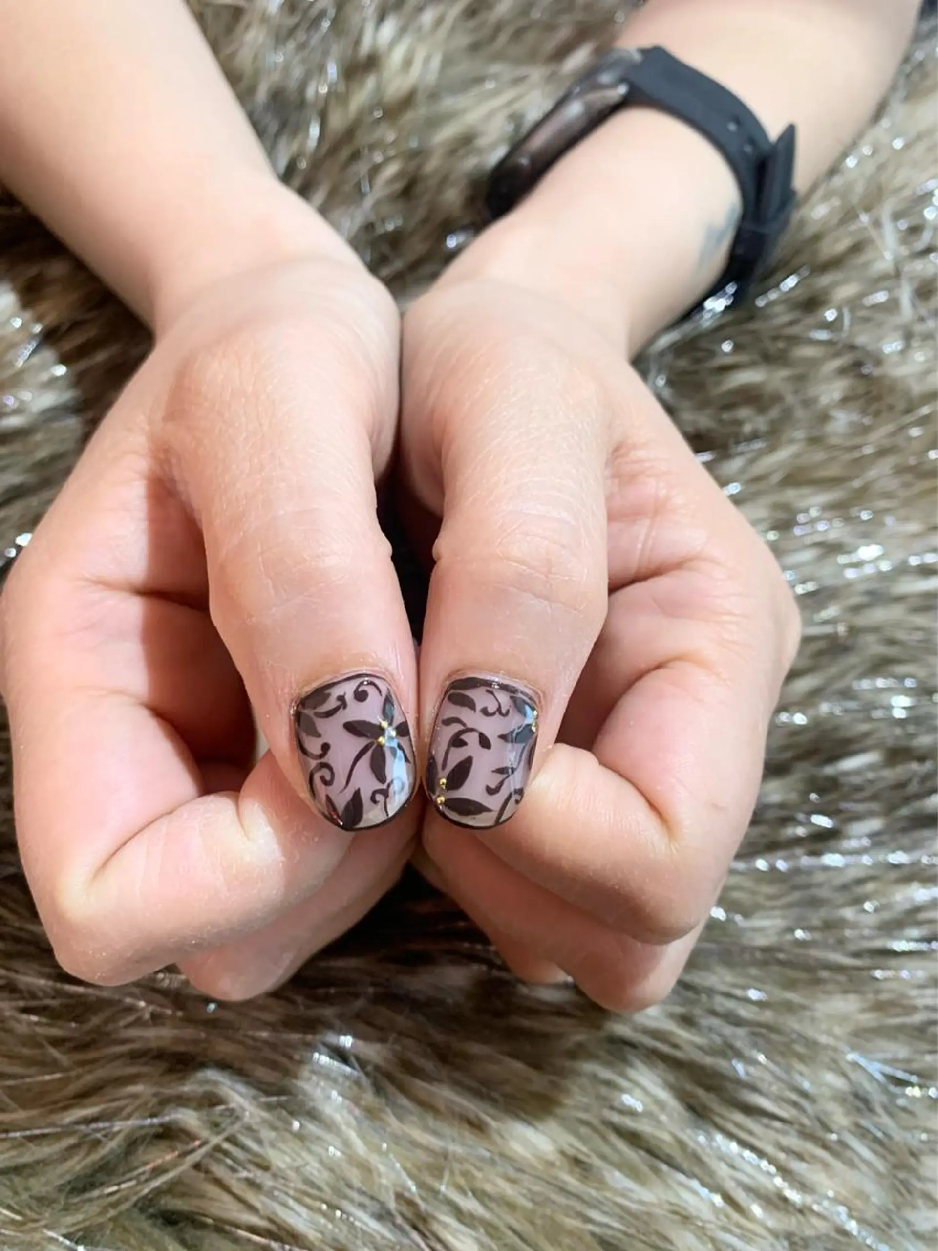 ネイル ハンドネイル ハンドケア 🌙都岡 ムーンネイルのネイルデザイン