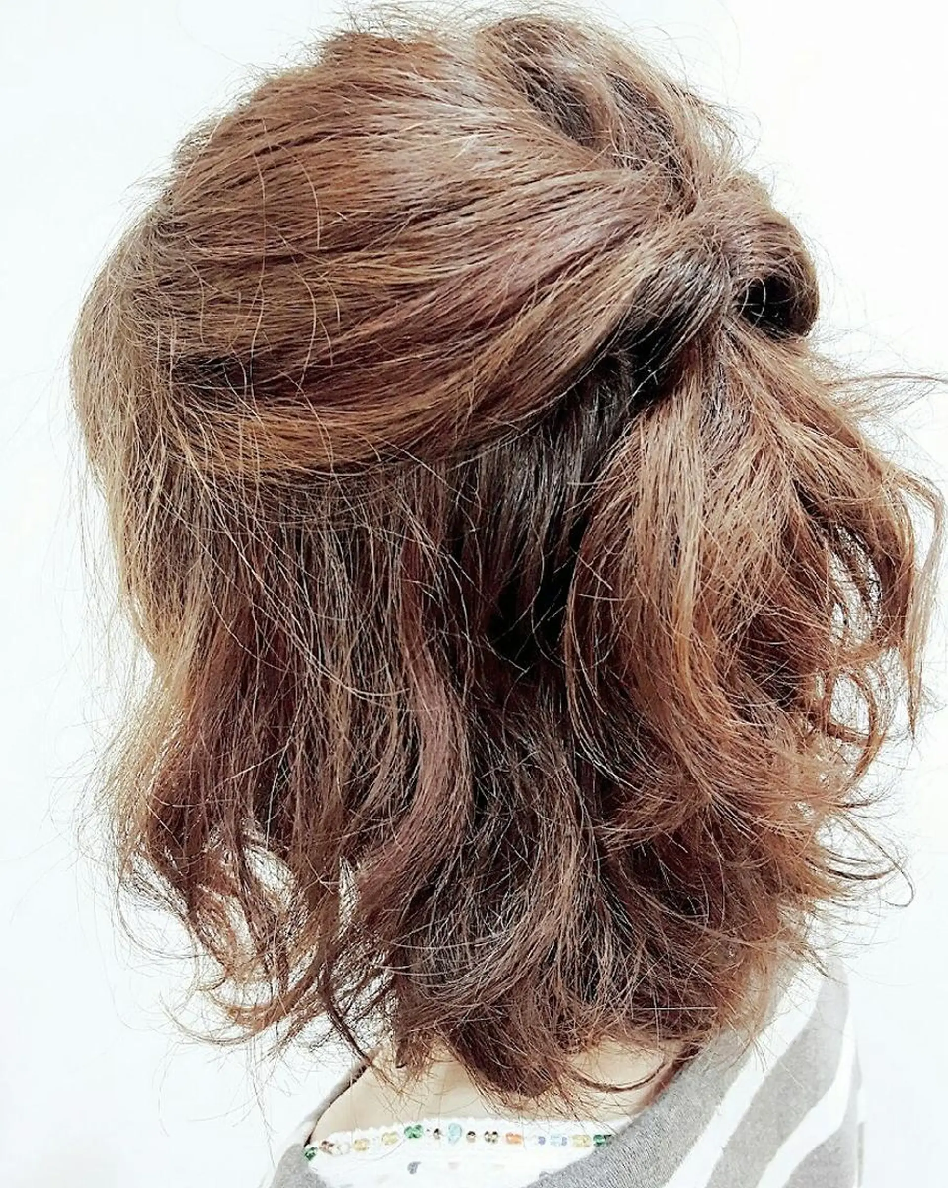 ミディアム カラー しらはま ようこのヘアスタイル