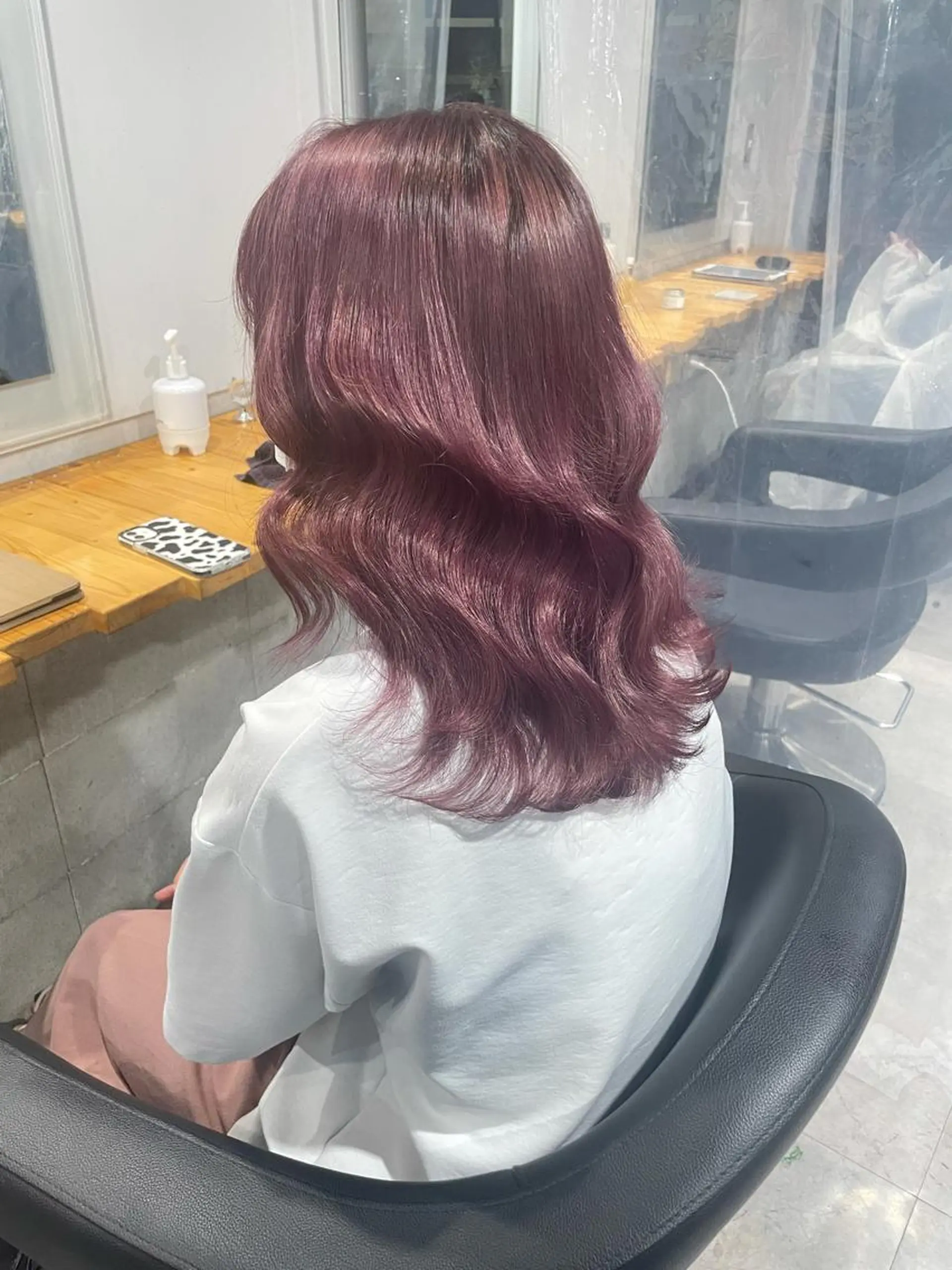 セミロング カラー カット ヘアカラー トリートメント ヘッドスパ ヘアセット 🦋ハイトーンボブ ショート🦋トシキのヘアスタイル