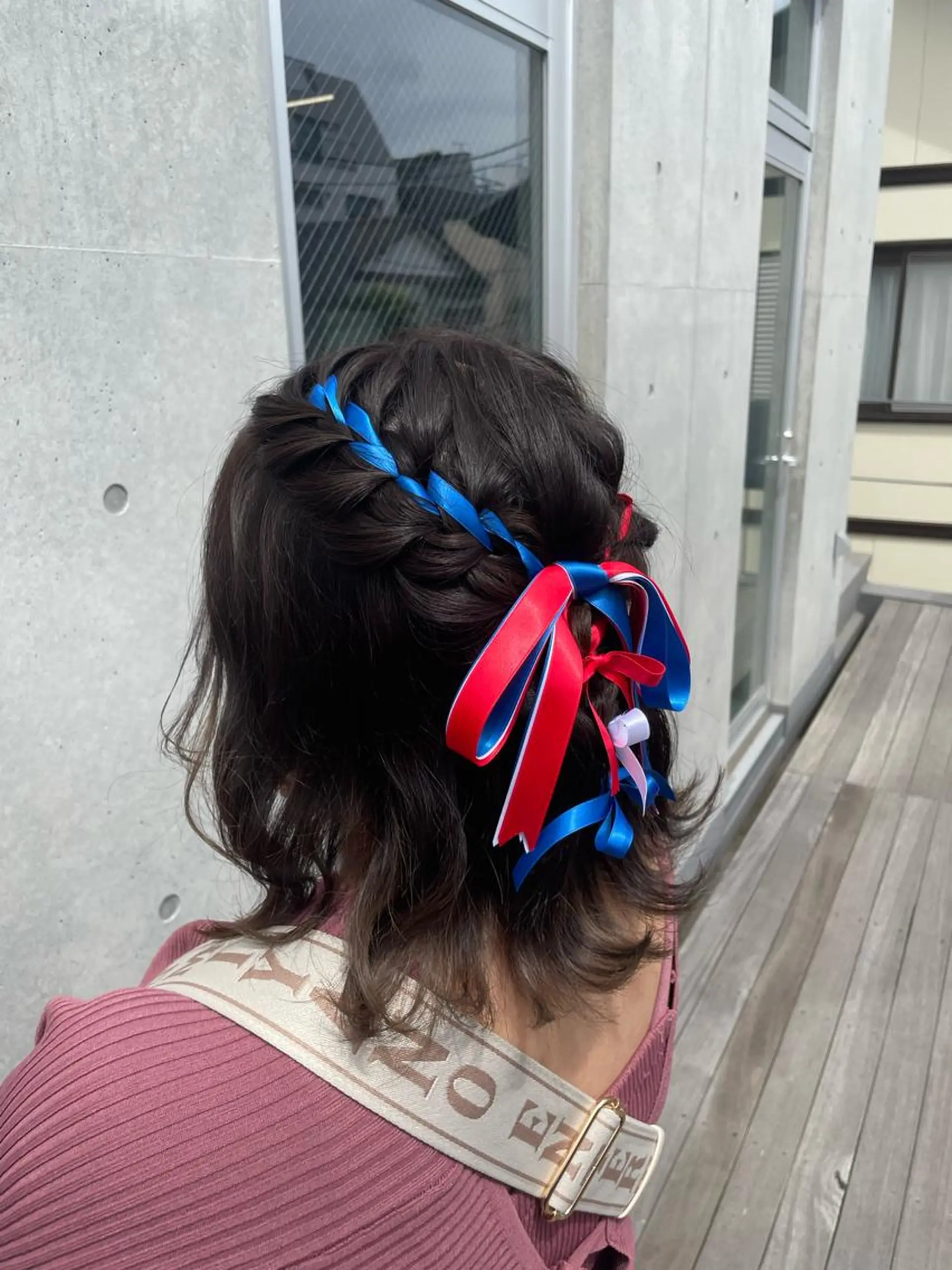 ミディアム カラー インナーカラー 推し ブリーチ  髪質改善のヘアスタイル