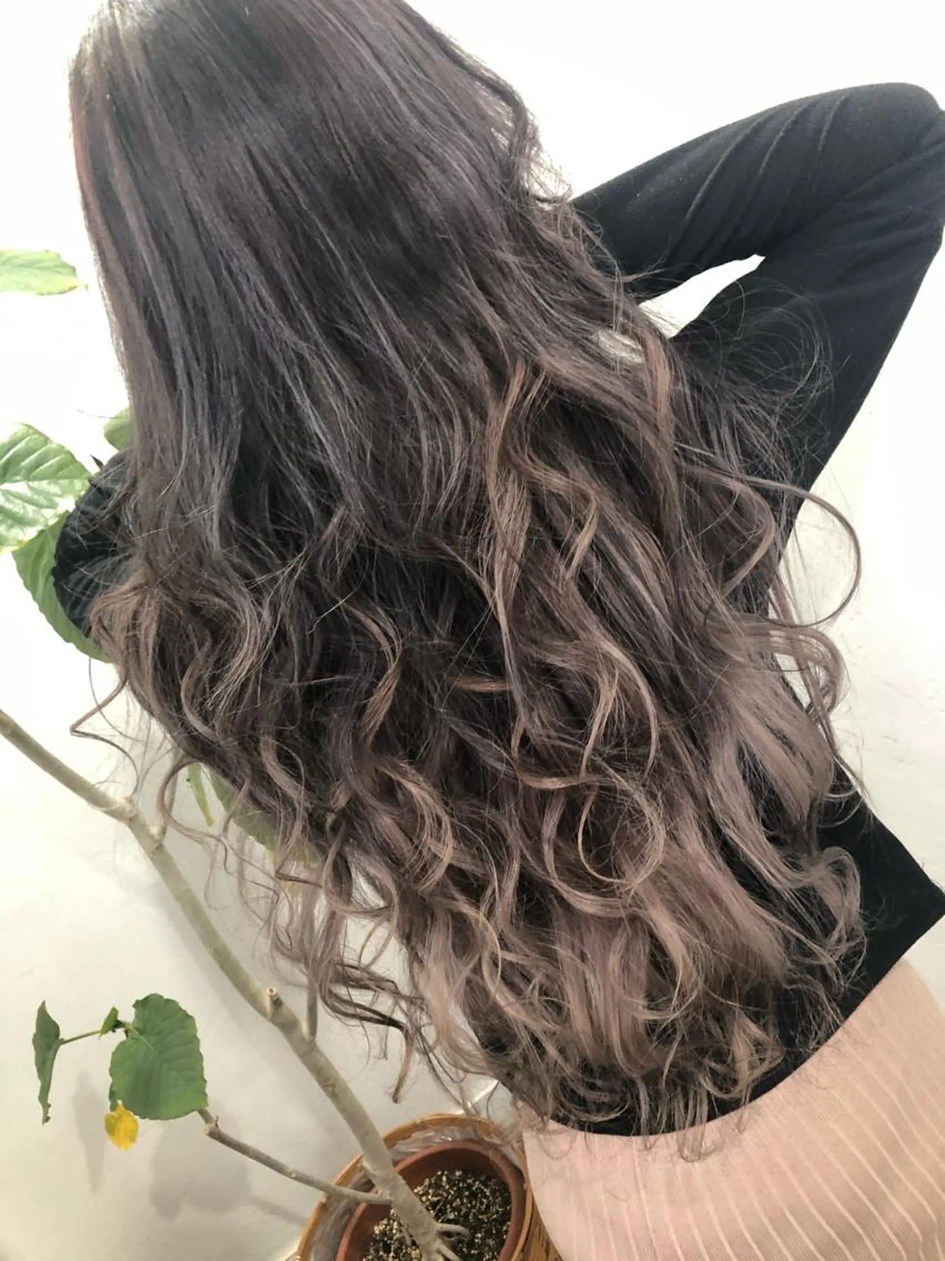 ロング カラー パーマ ブリーチ毛縮毛矯正 👑山口のヘアスタイル