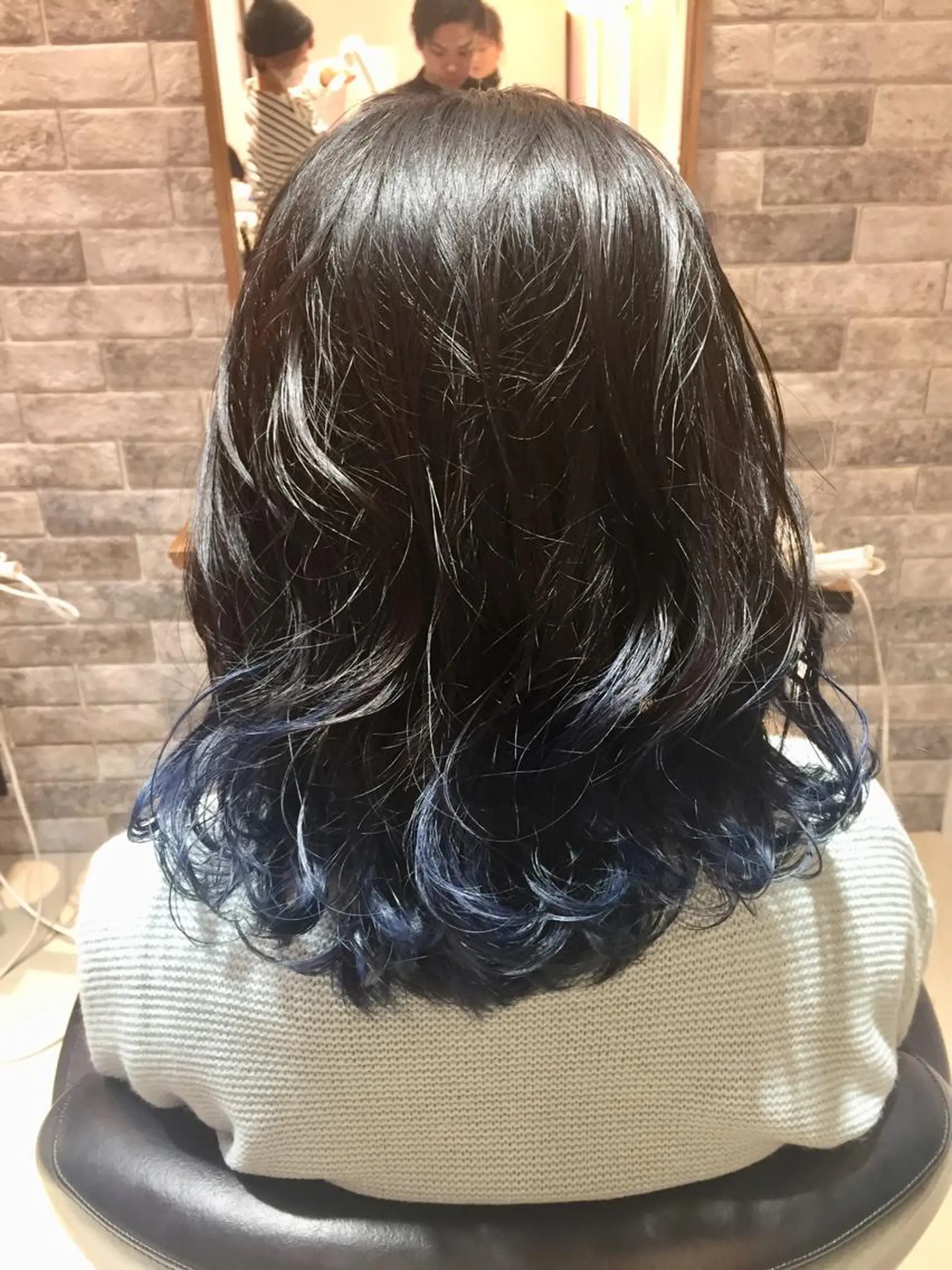 ミディアム カット ヘアカラー トリートメント 所渉/韓国レイヤー /ウルフカットのヘアスタイル