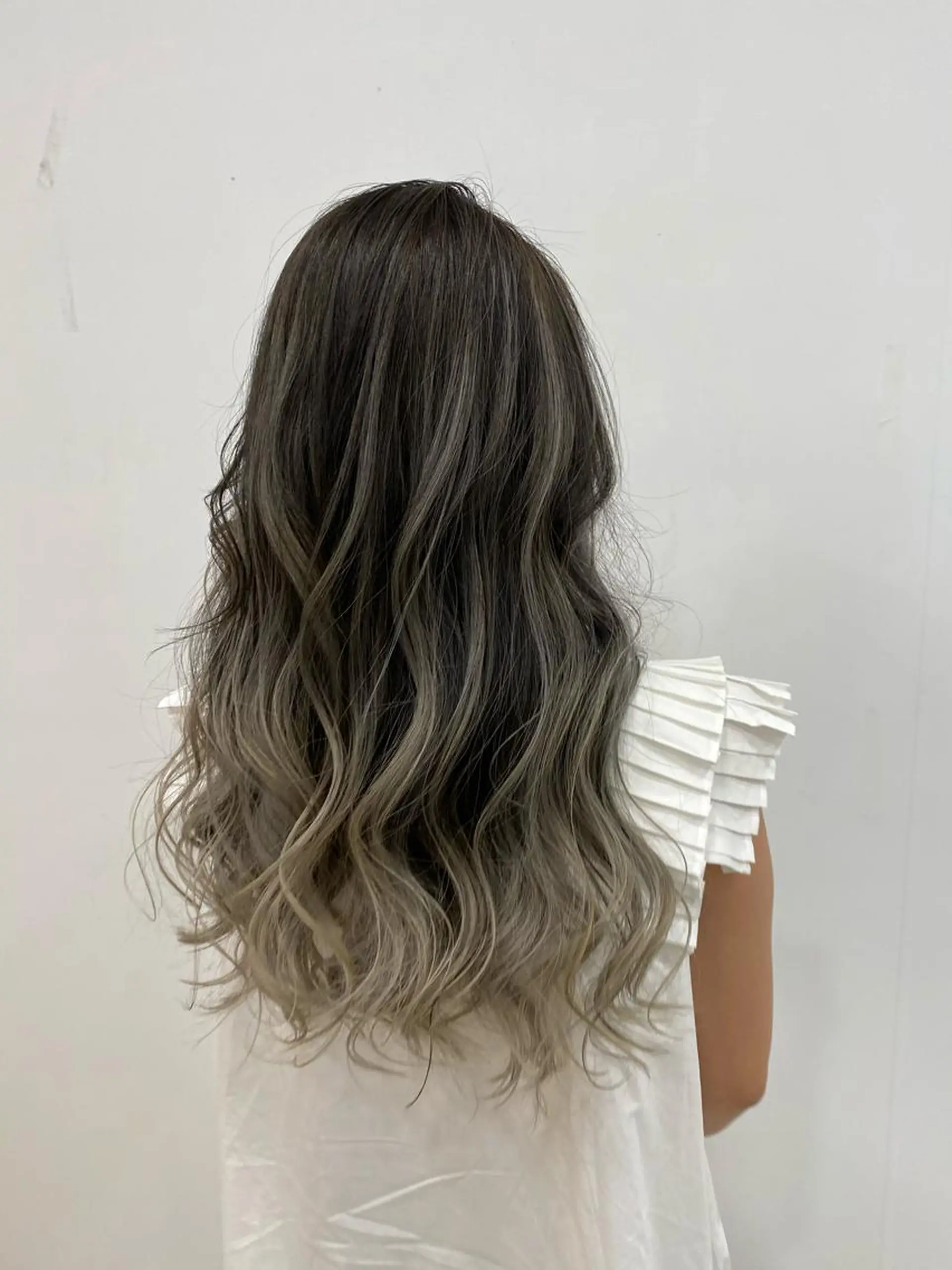 ロング レイヤーカット Rubik's江坂 ルービックえさかのヘアスタイル