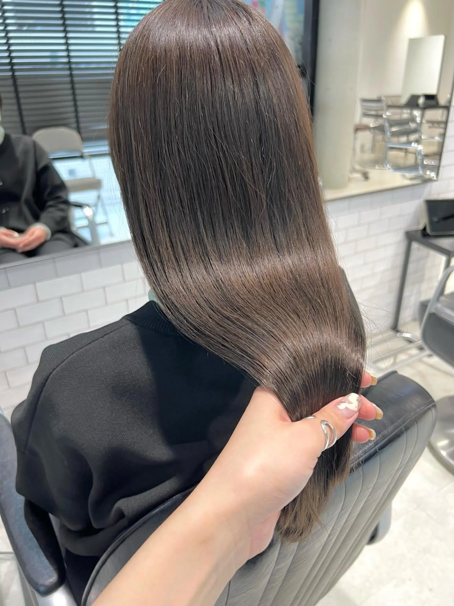 ミディアム カラー パーマ ヘアアレンジ メンズ キッズ ネイル マツエク・マツパ アイブロウ 丁寧なカウンセリング 🌿Chiemi🌿のヘアスタイル