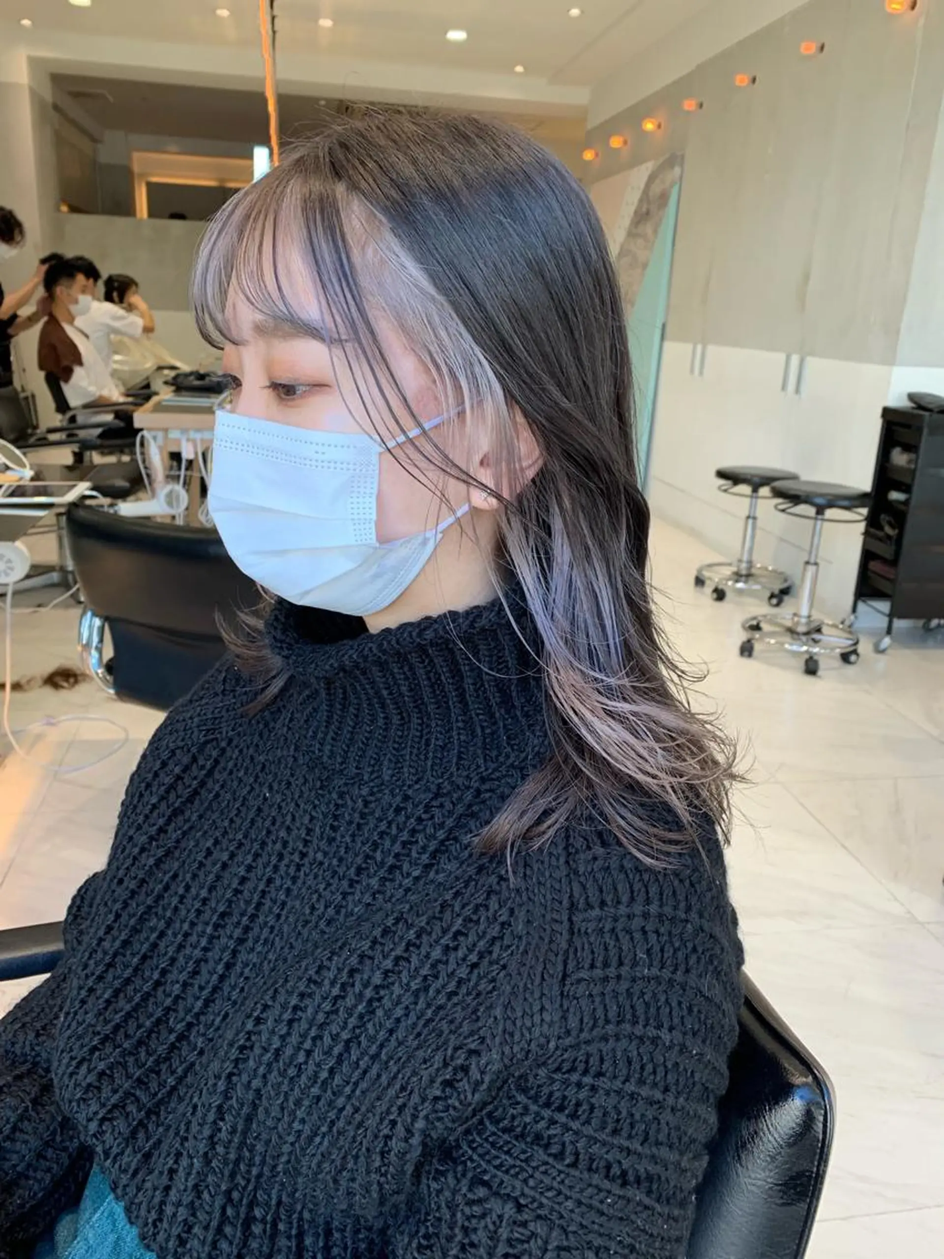 セミロング オリーブ カラー✨有坂映哉のヘアスタイル