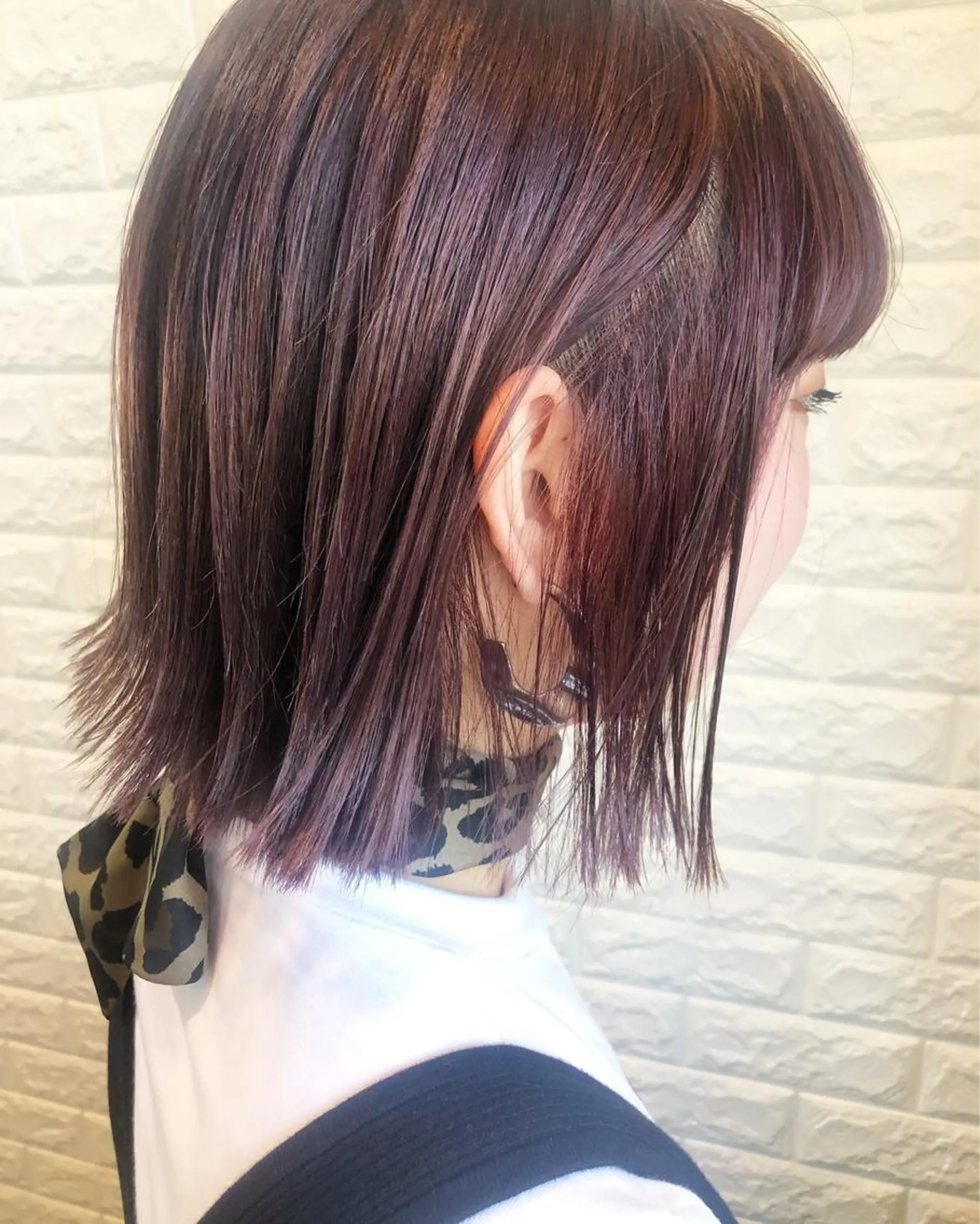 ショート カラー パープルカラー ボブ 西本 夏美のヘアスタイル