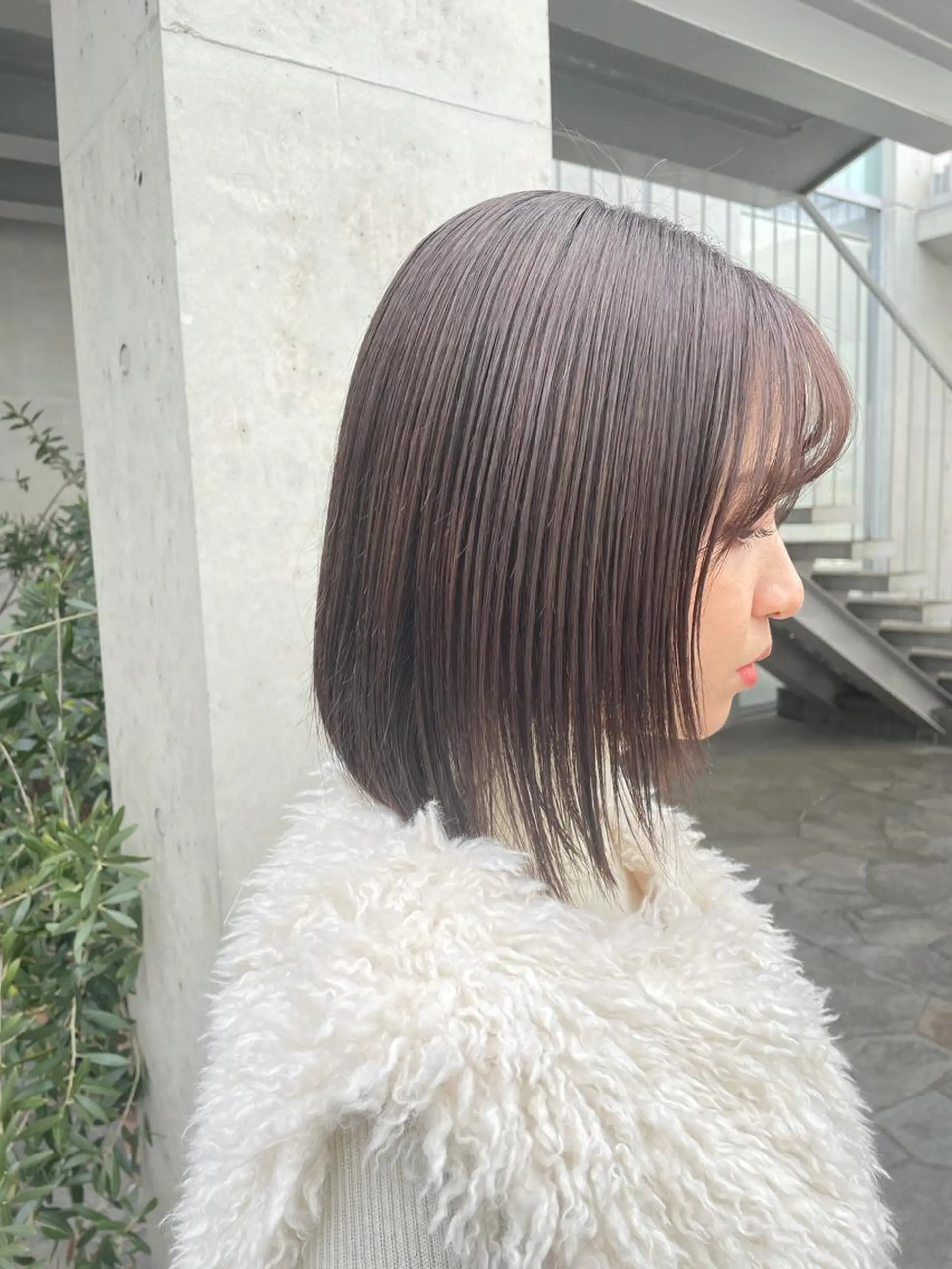 ミディアム カラー ブリーチ 透明感カラー ダブルカラー グレージュ ピンクカラー ヘアカラー レイヤーカット🎀 kanaのヘアスタイル