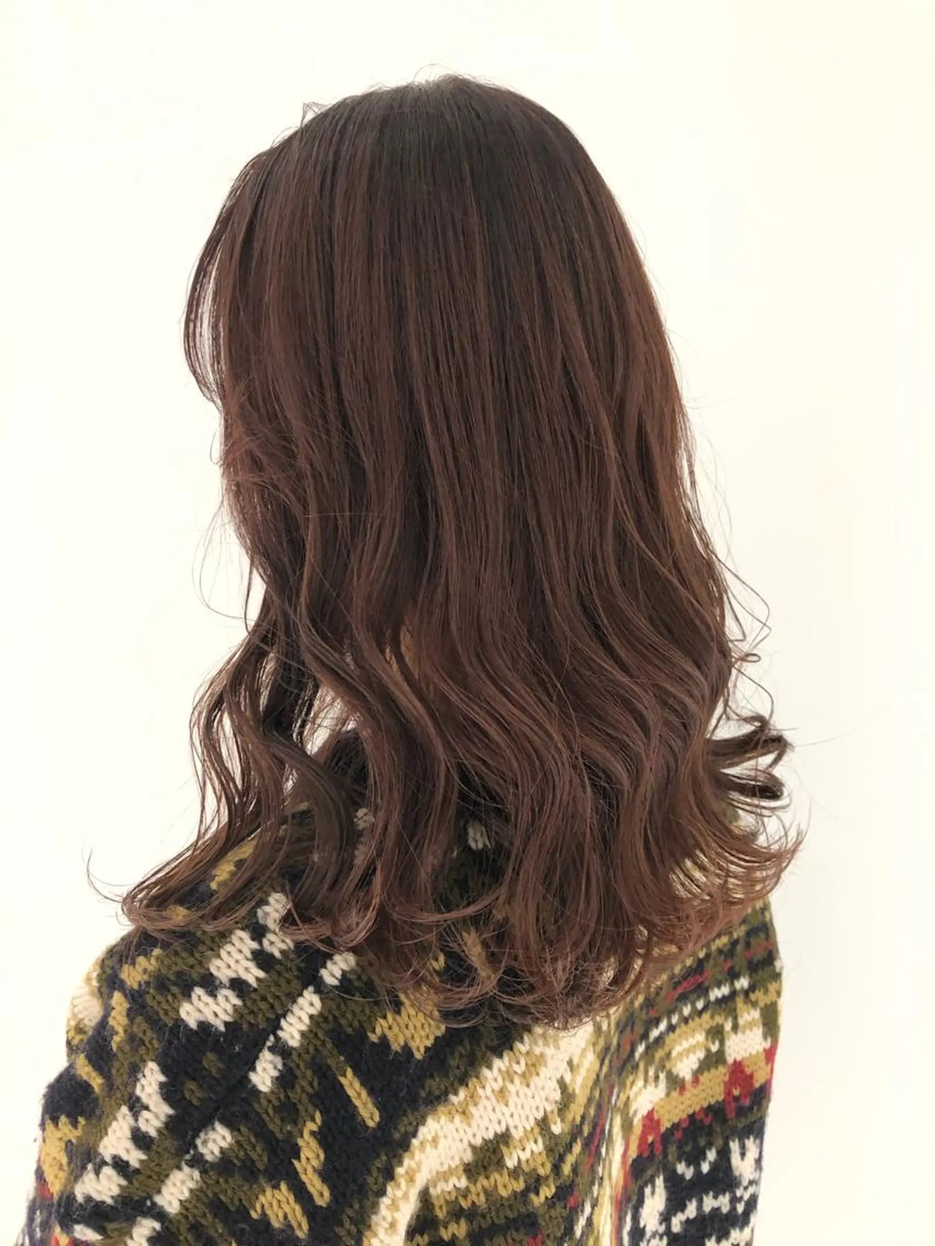 セミロング カラー ベージュカラー ブリーチ ハイライトカラー ハイライト 古屋 花織のヘアスタイル