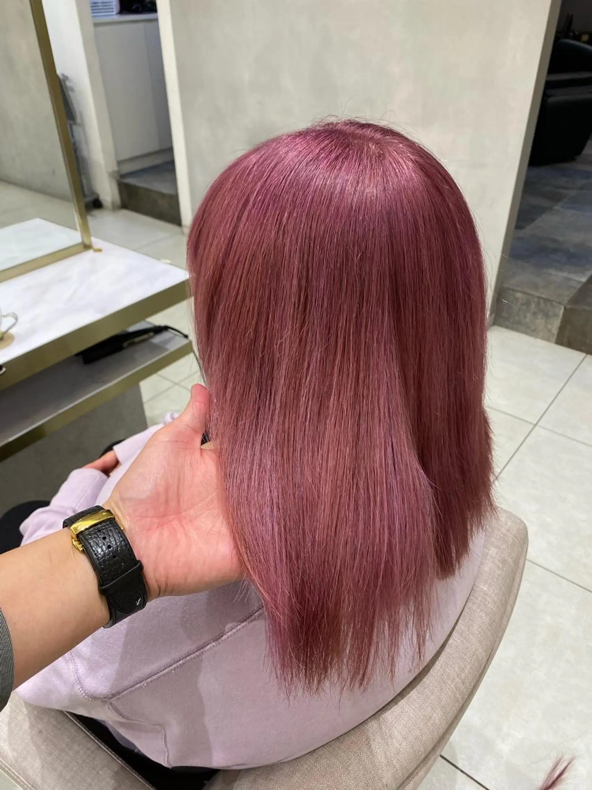 ミディアム カラー ブリーチ ラベンダーカラー ラベンダーピンク ピンクカラー ヘアカラー トリートメント 渡辺 亮/ 白髪ぼかし/髪質改善のヘアスタイル