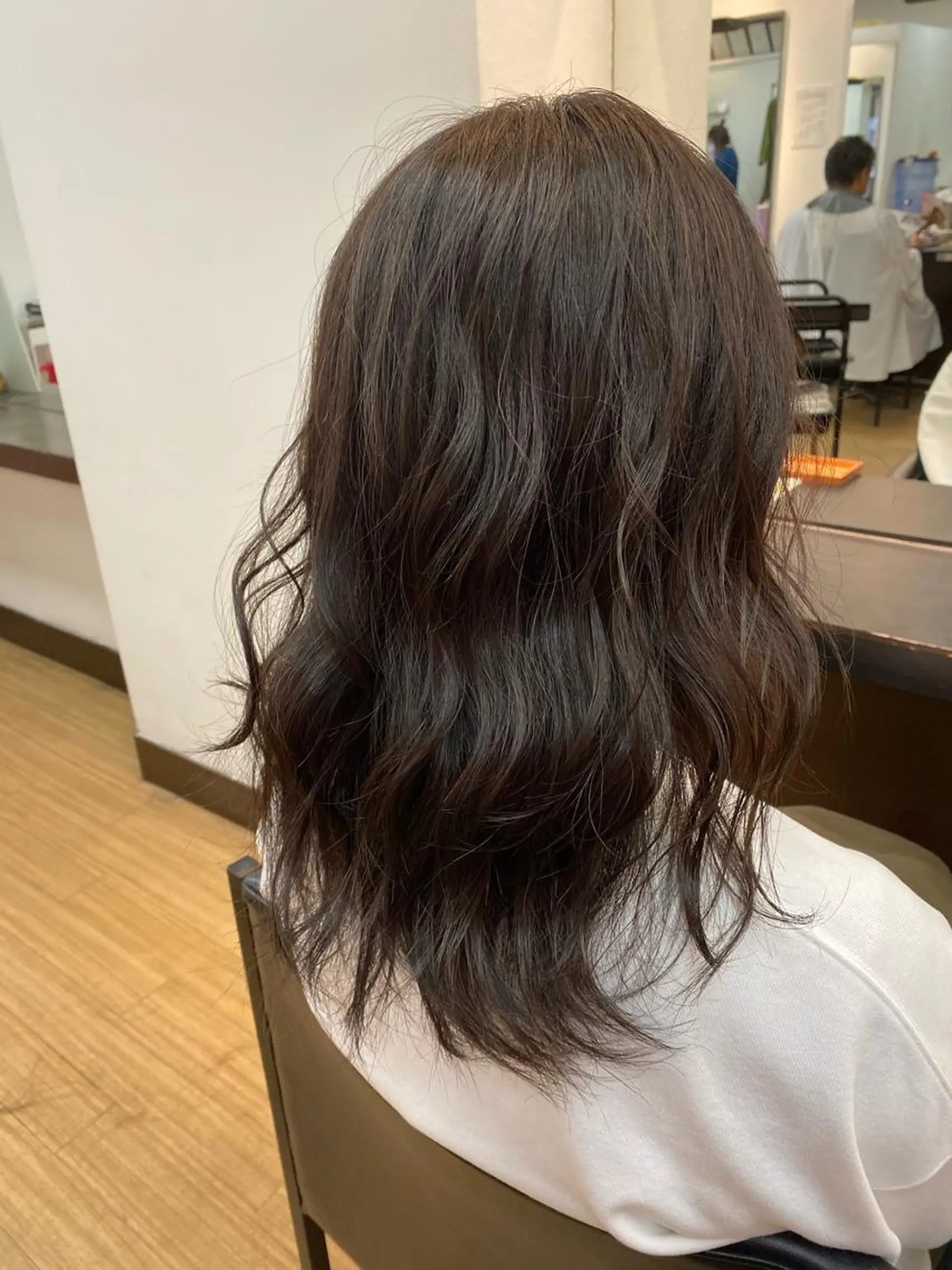 セミロング カット ヘアカラー トリートメント 藏本 剛史のヘアスタイル