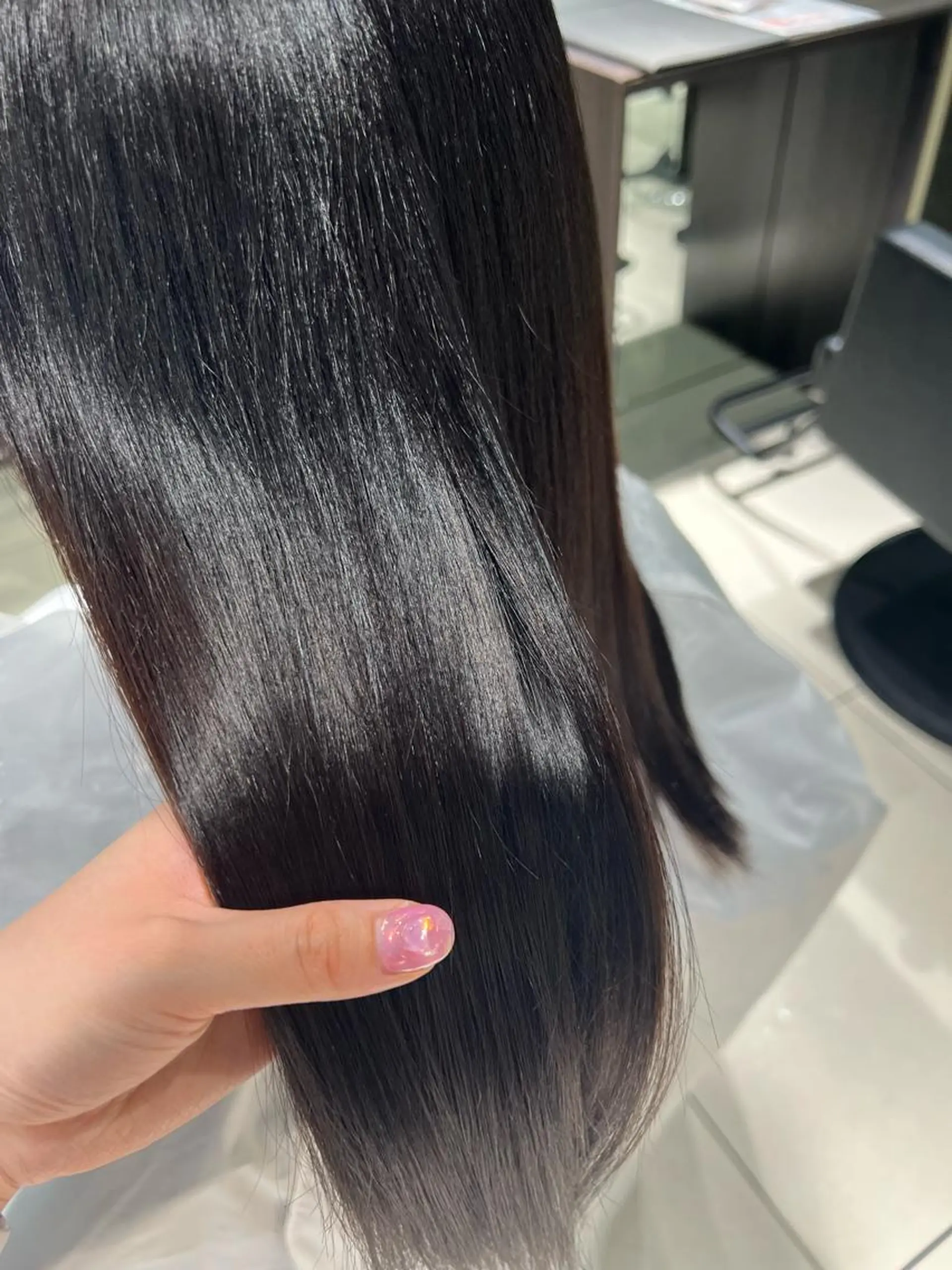 ロング 🧊🪞透明感カラー himeのヘアスタイル