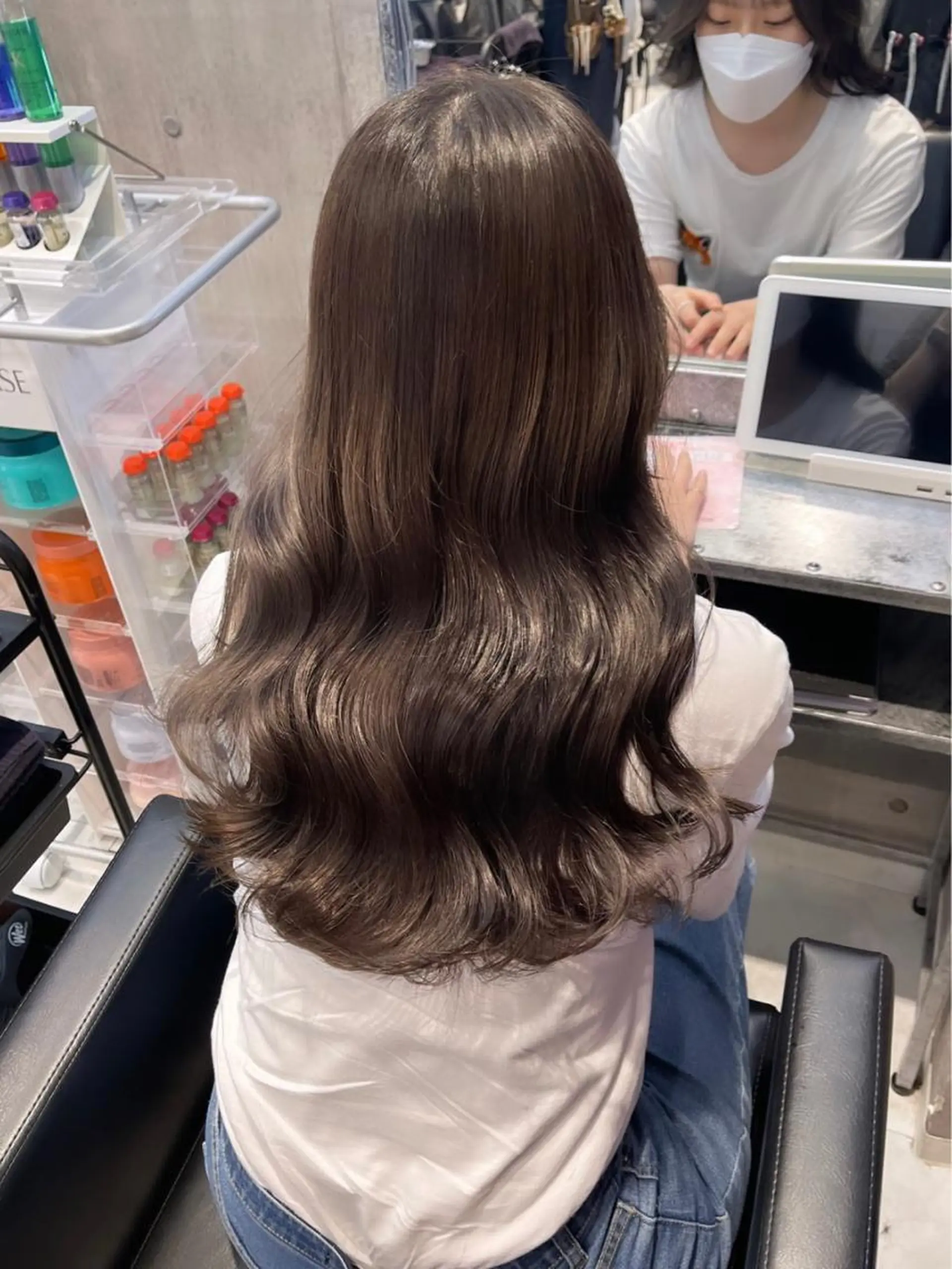 ロング カラー パーマ ヘアアレンジ メンズ キッズ ネイル マツエク・マツパ アイブロウ 🎀韓国レイヤー YURINA🎀のヘアスタイル