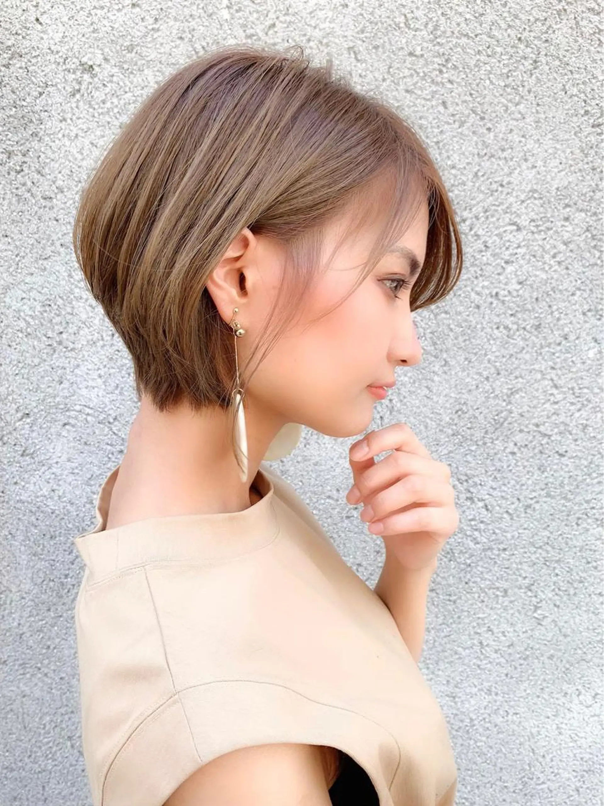 ショート カラー 💕コテ巻き風パーマ 💕KEIYA 💕のヘアスタイル