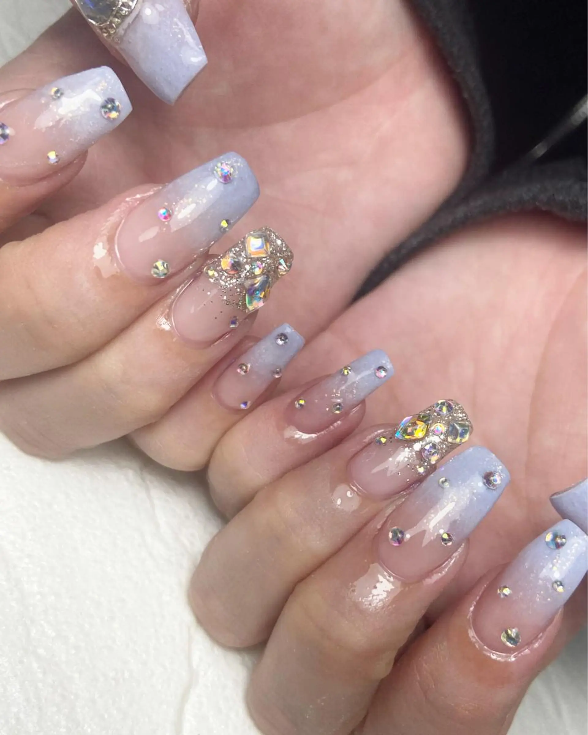 ロング ネイル ハンドネイル 山崎 怜のネイルデザイン