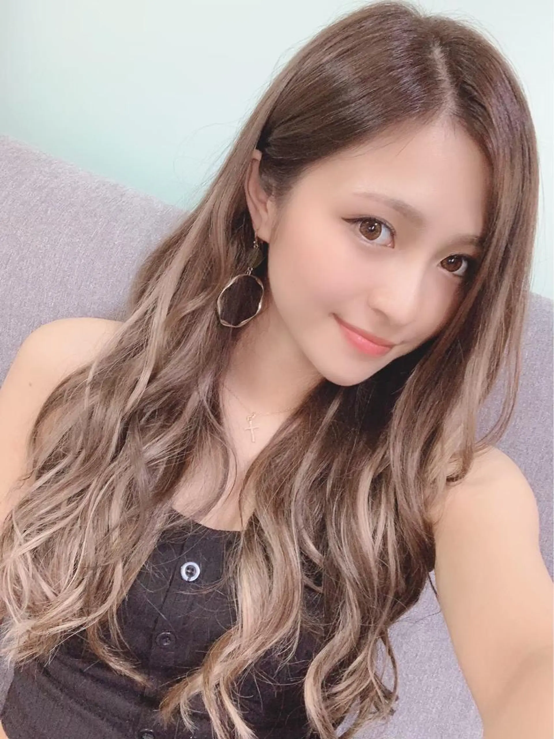 セミロング カラー カット ヘアカラー トリートメント 新越谷 西口徒歩1分 寒色カラー 日和佐のヘアスタイル