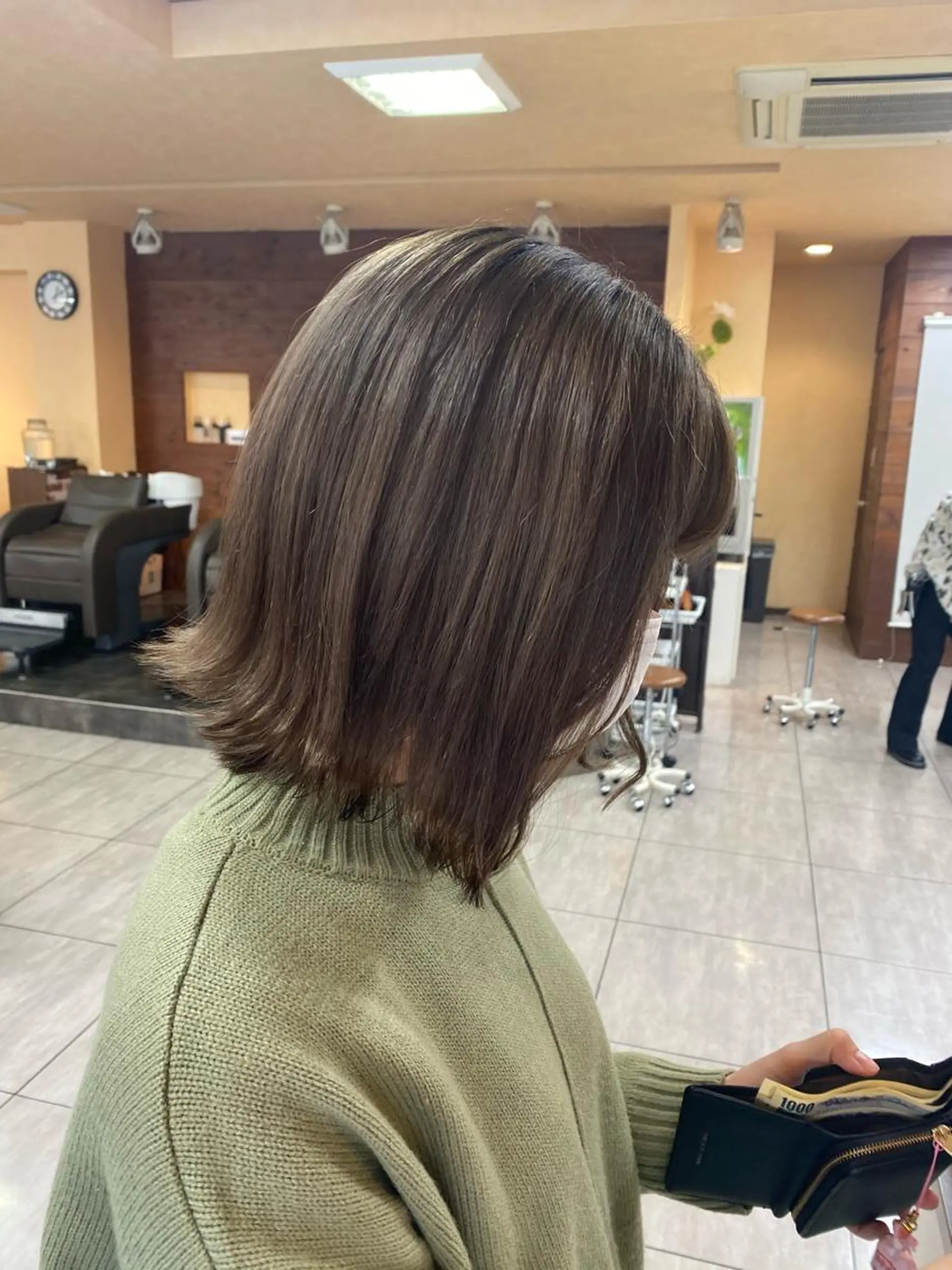 カラー インナー×縮毛矯正 ピンクカラー澤井里菜のヘアスタイル