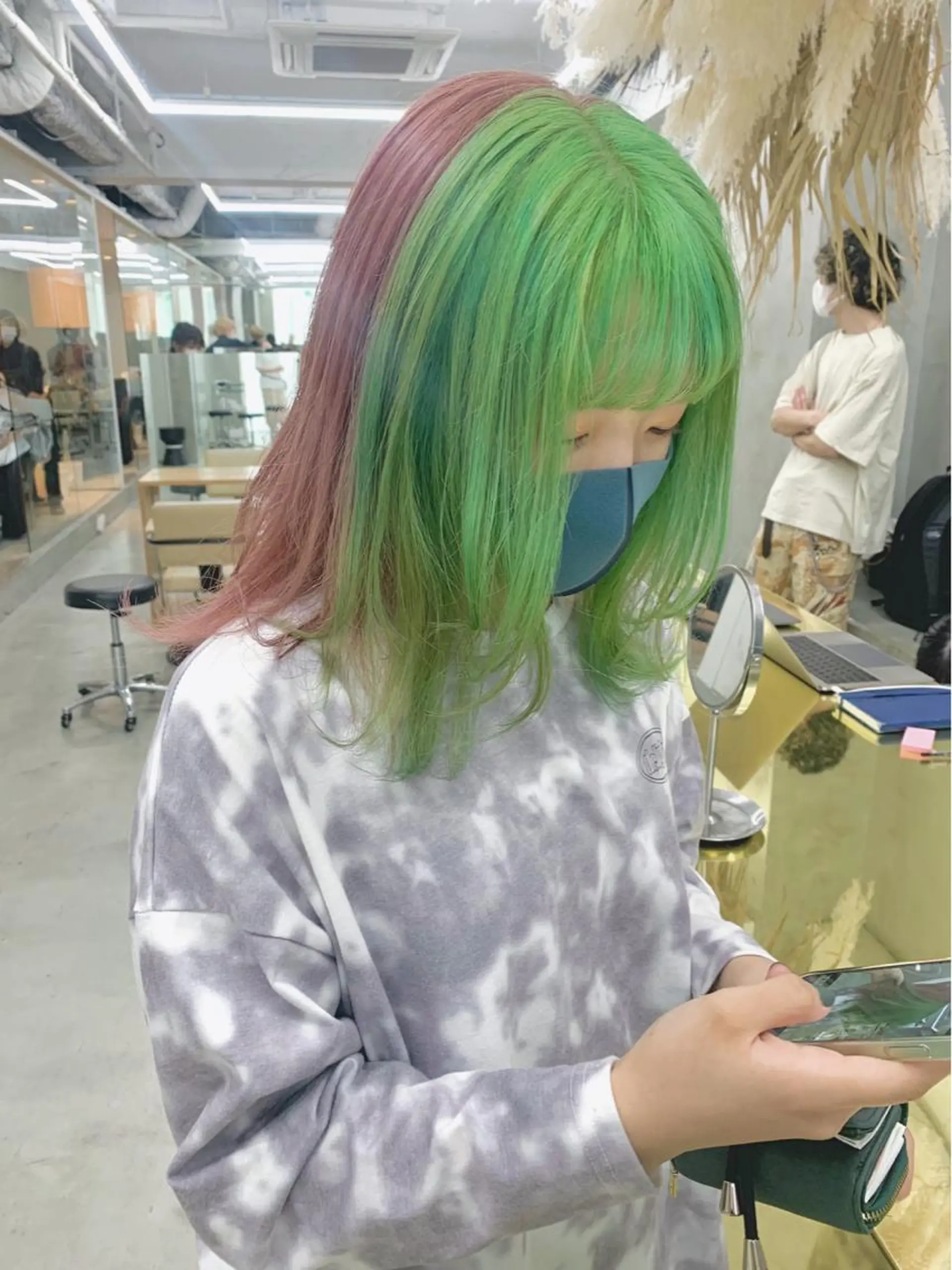 セミロング カラー 🐝 hachi🐝のヘアスタイル